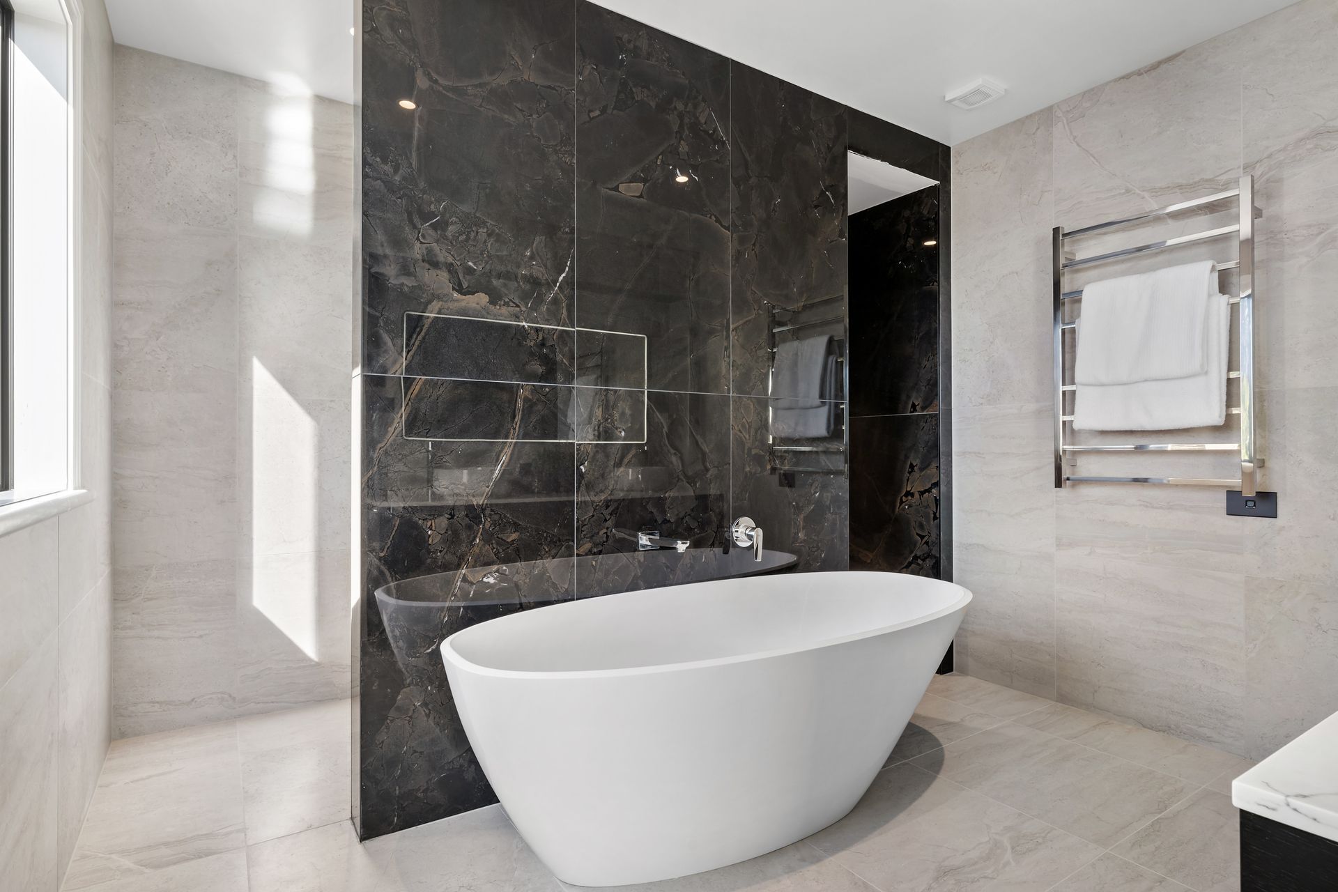 Colonial Drive, Silverdale