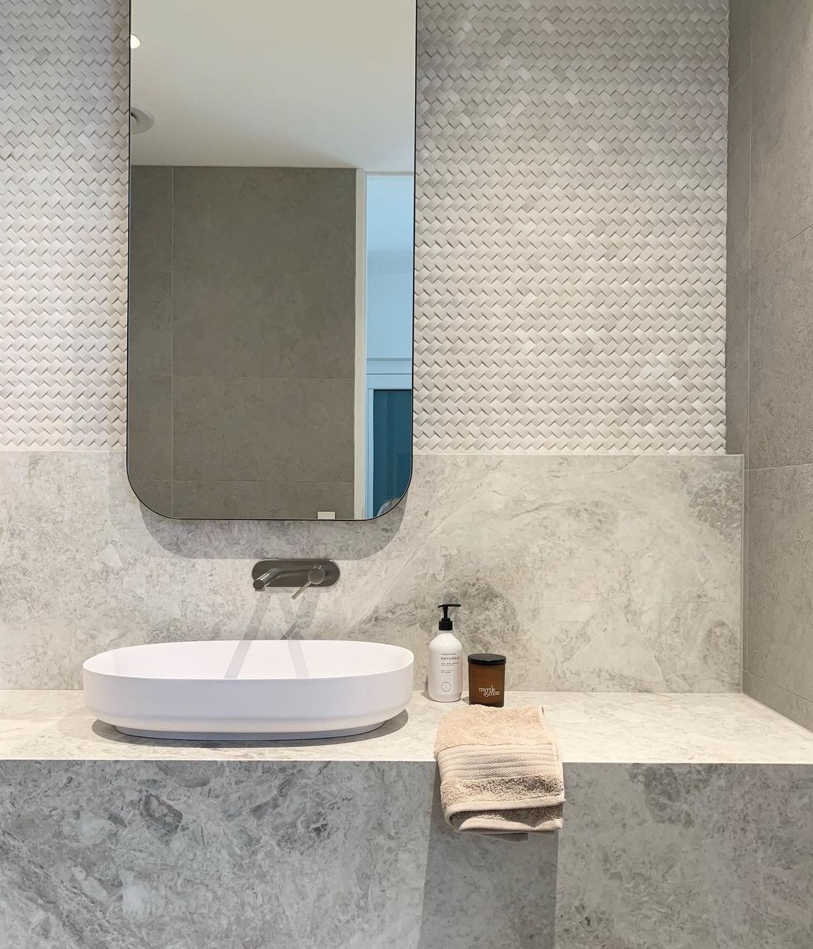 14-Shreeve-Powder-Room-front-on-v2.jpeg