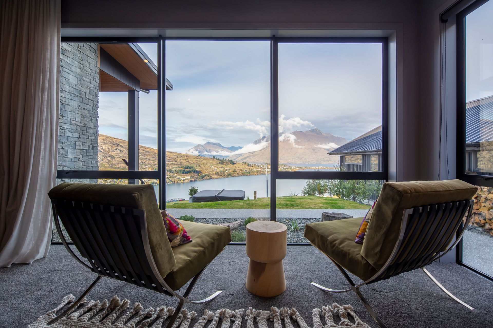 Florence Close, Queenstown Luxury House