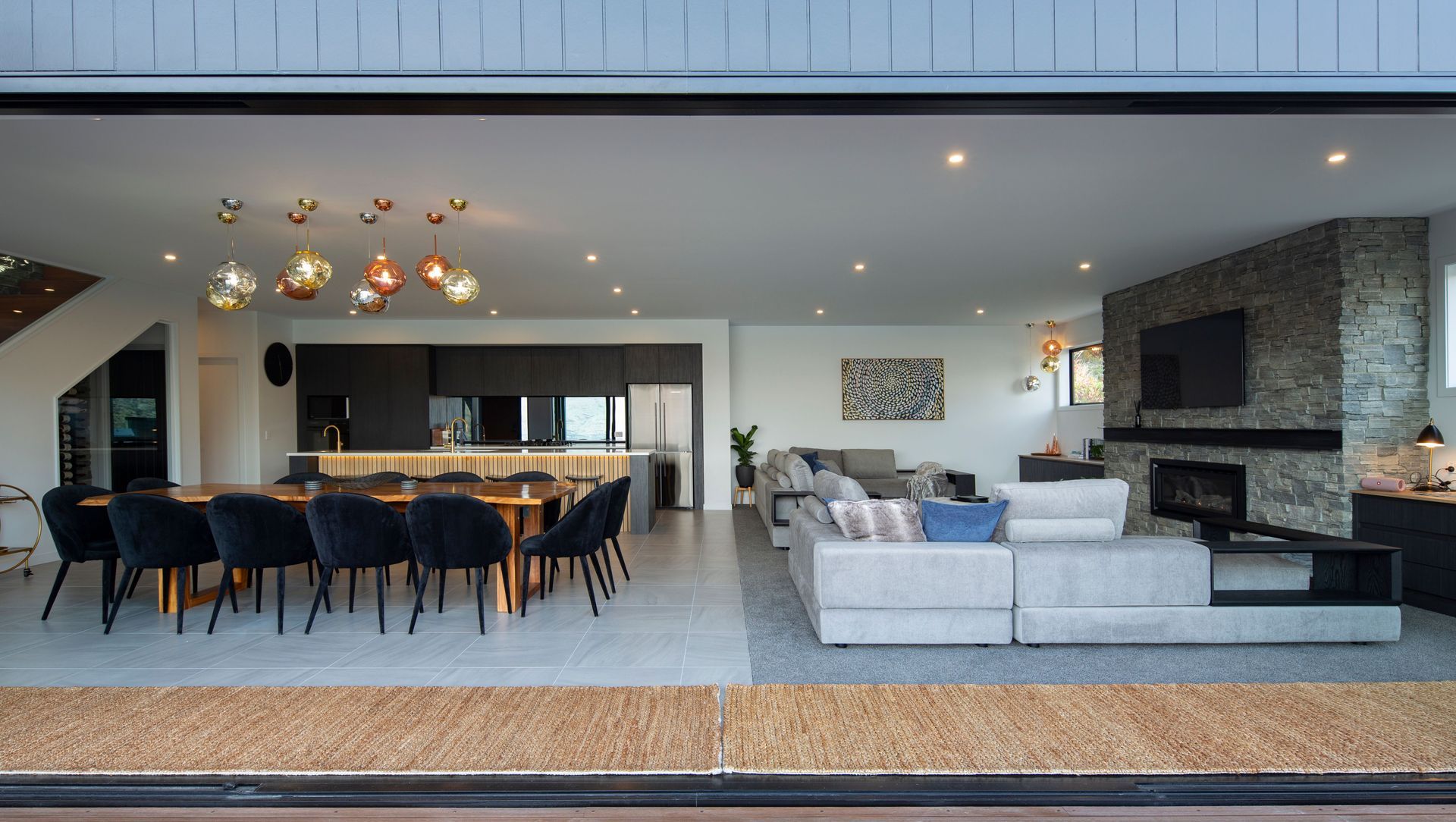 Florence Close, Queenstown Luxury House banner