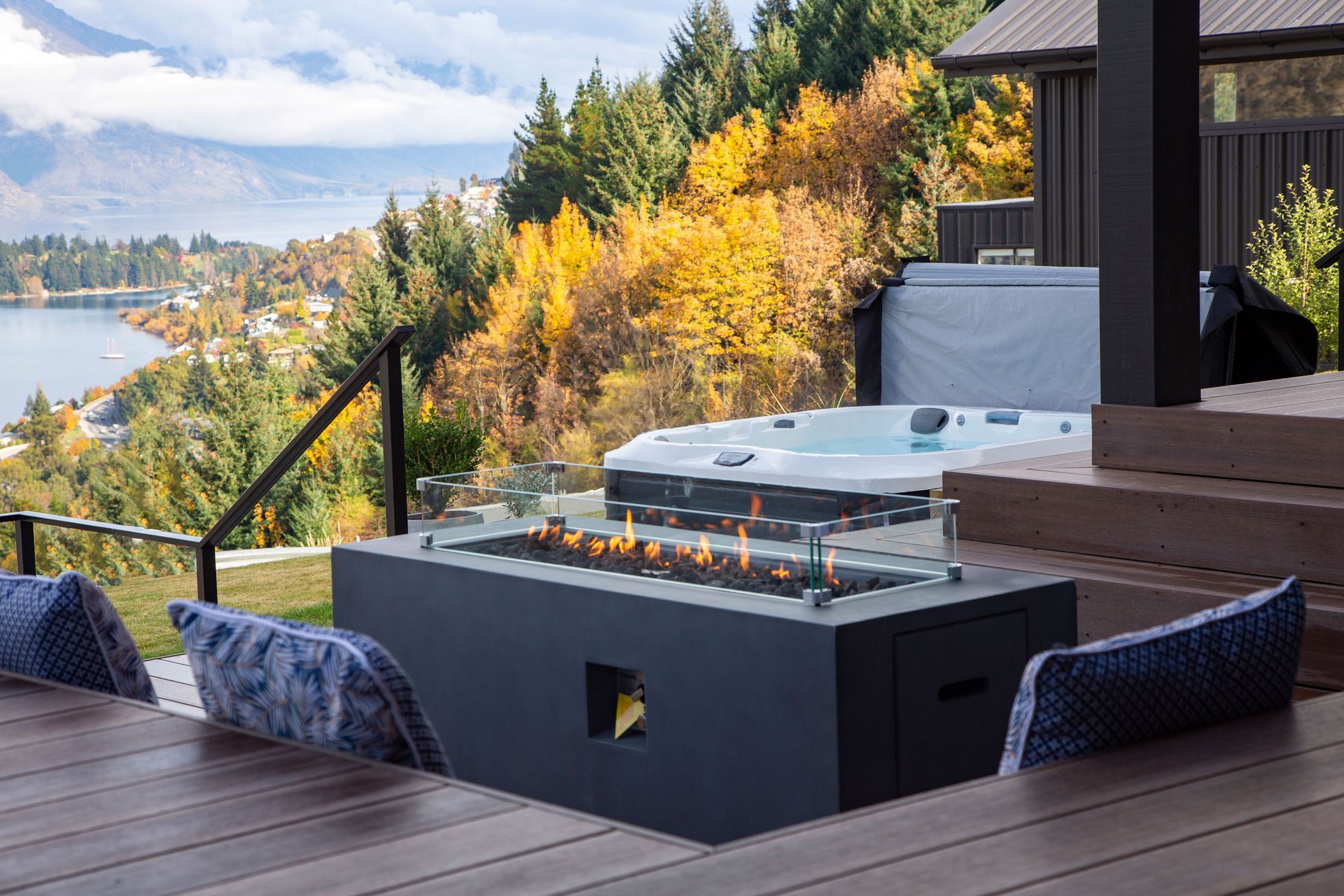 Florence Close, Queenstown Luxury House