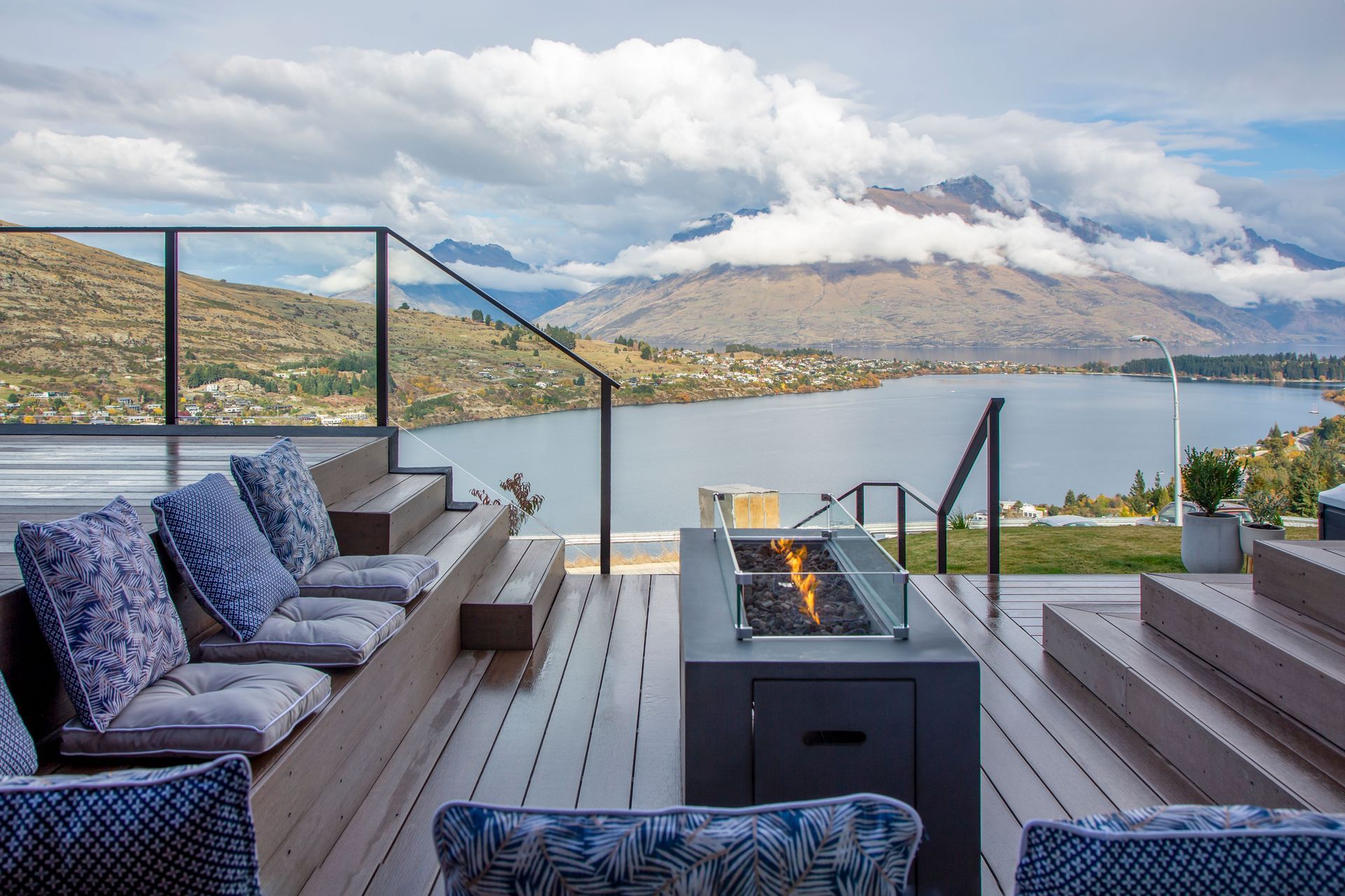 Florence Close, Queenstown Luxury House