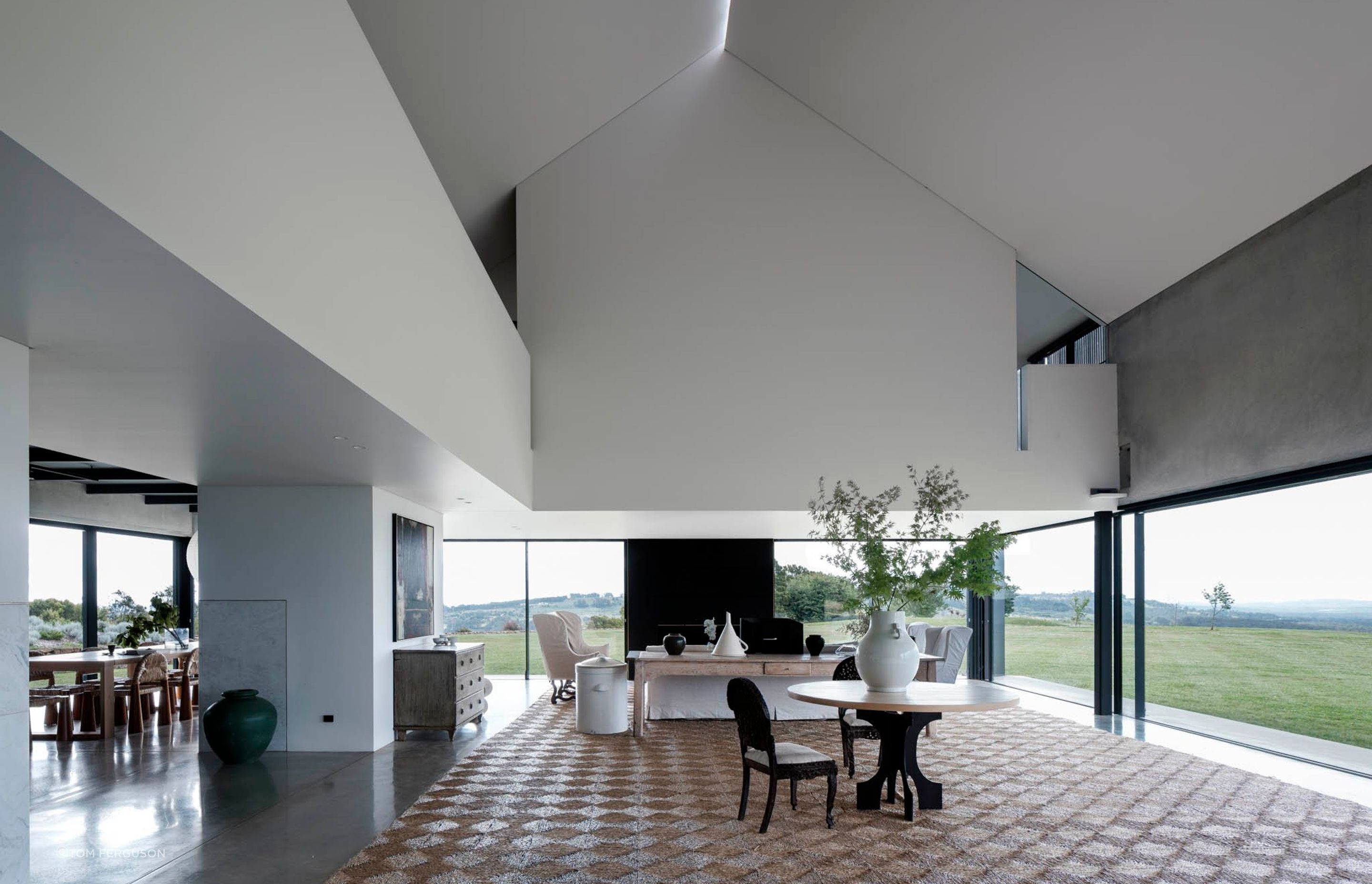 14TFPhotoLukeMoloneyHighlandsHouse0140PS.jpg
