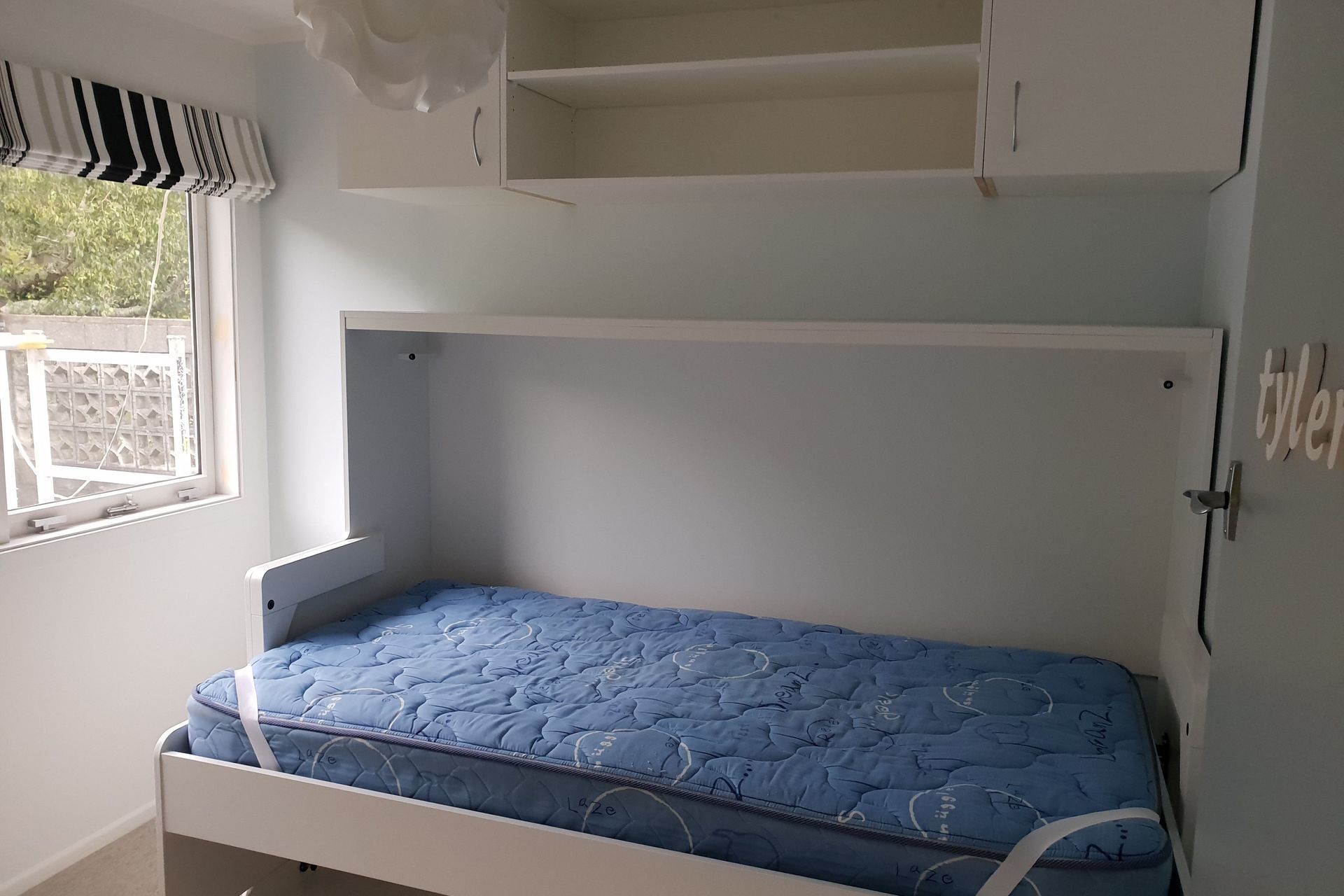 Hiddenbed  Installation