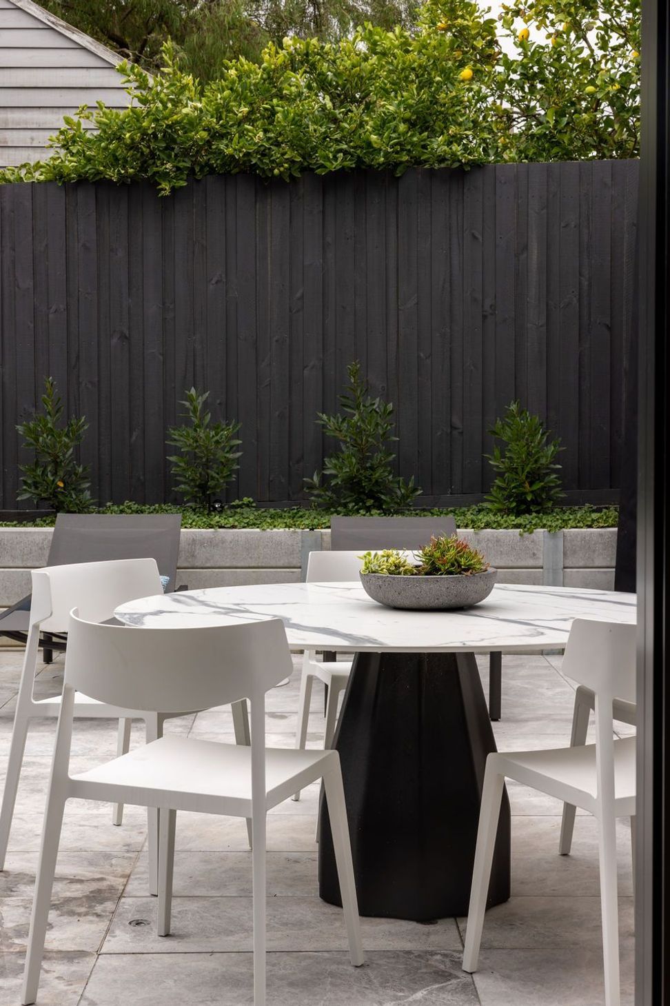 15-AJones-Outdoor-Burin-Table-Actui-Wing-Chairs-33-1.jpg