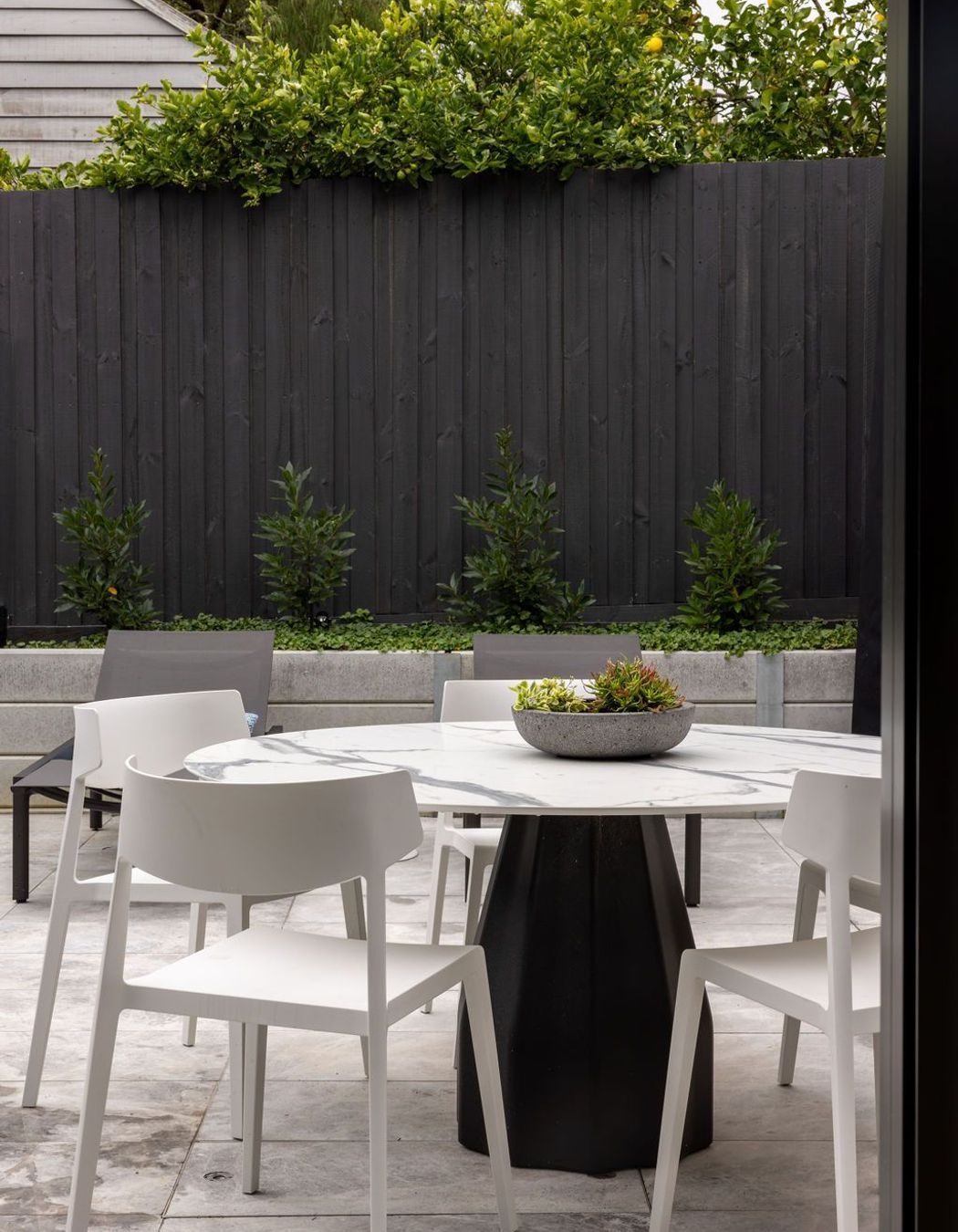 15-AJones-Outdoor-Burin-Table-Actui-Wing-Chairs-33-1.jpg