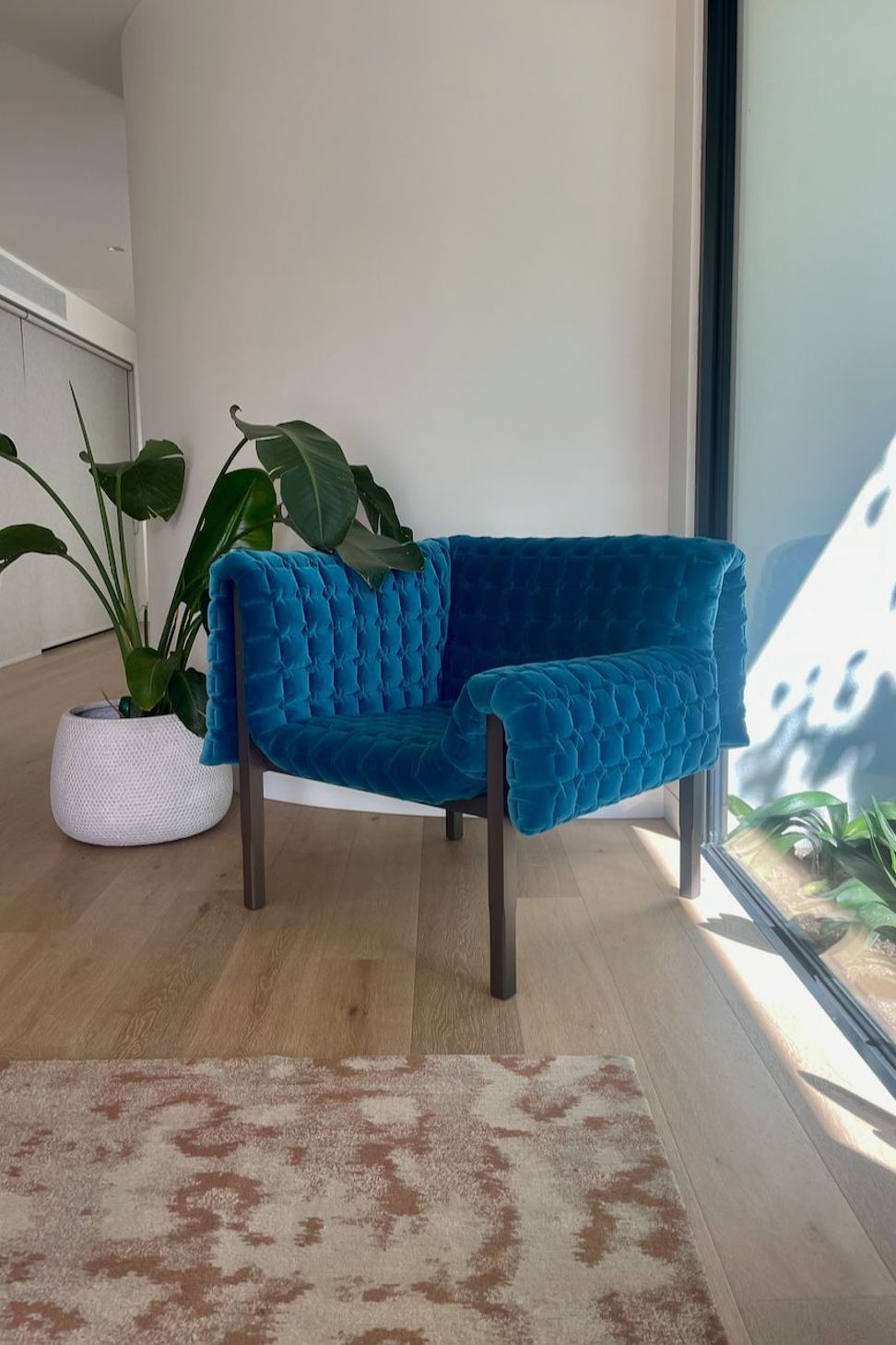 16-Shreeve-Ligne-Roset-Blue-Chair-v2.jpeg
