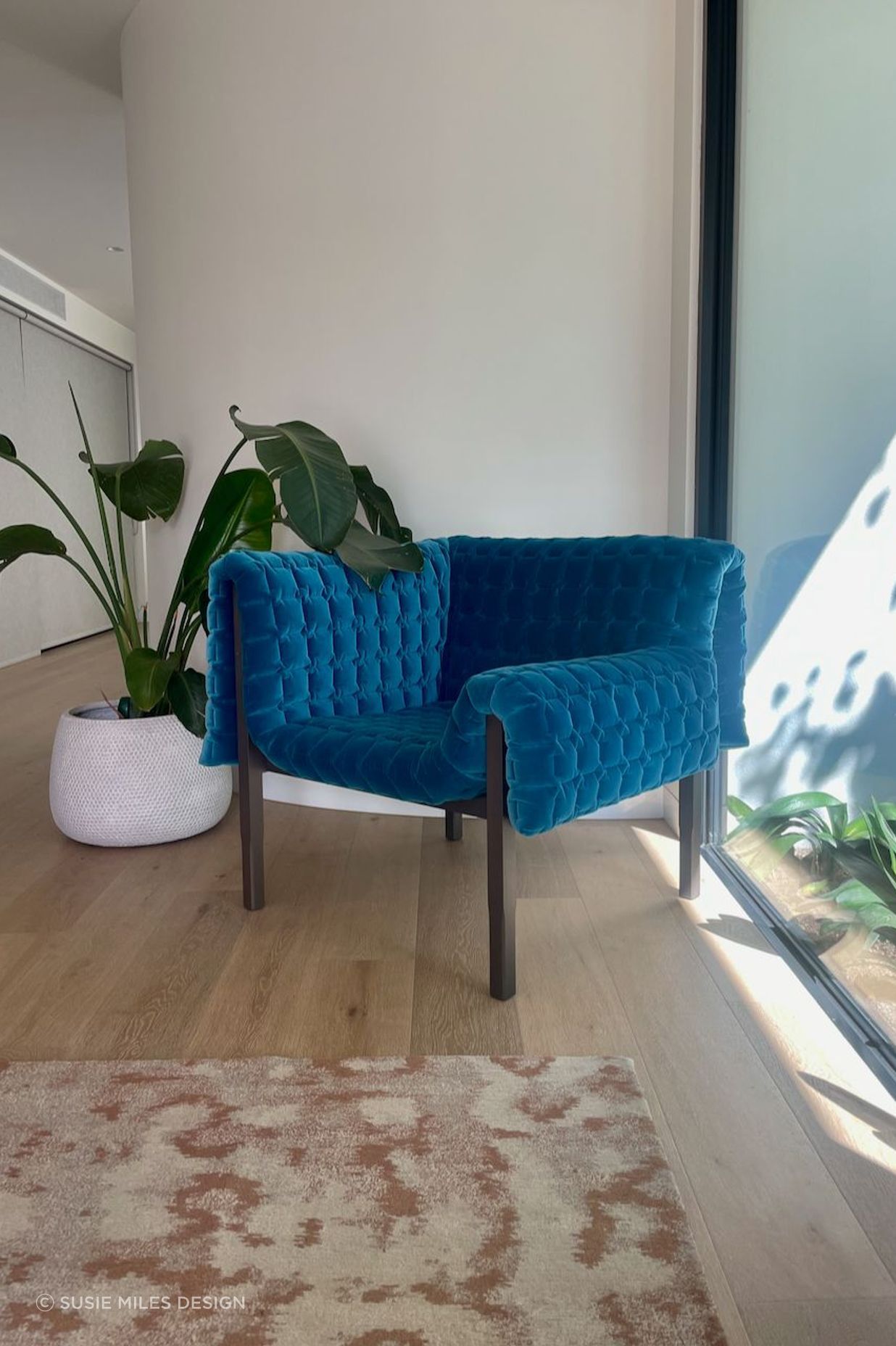 16-Shreeve-Ligne-Roset-Blue-Chair-v2.jpeg