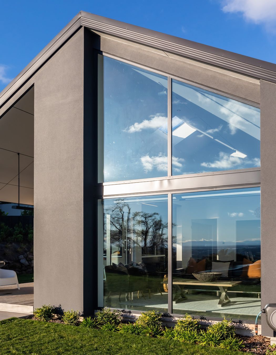 Cashmere - A view to Adventure