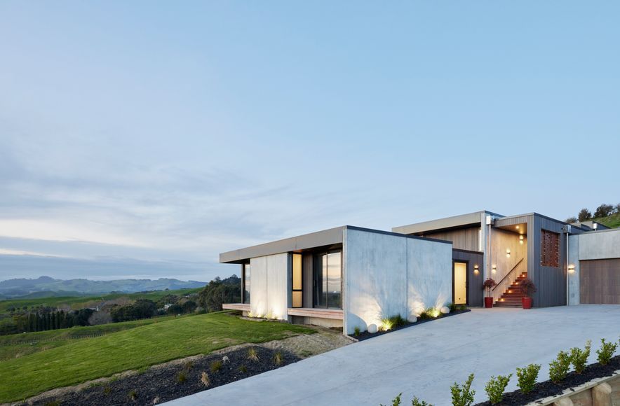 Turner Road Architecture - Stepped Ridge House