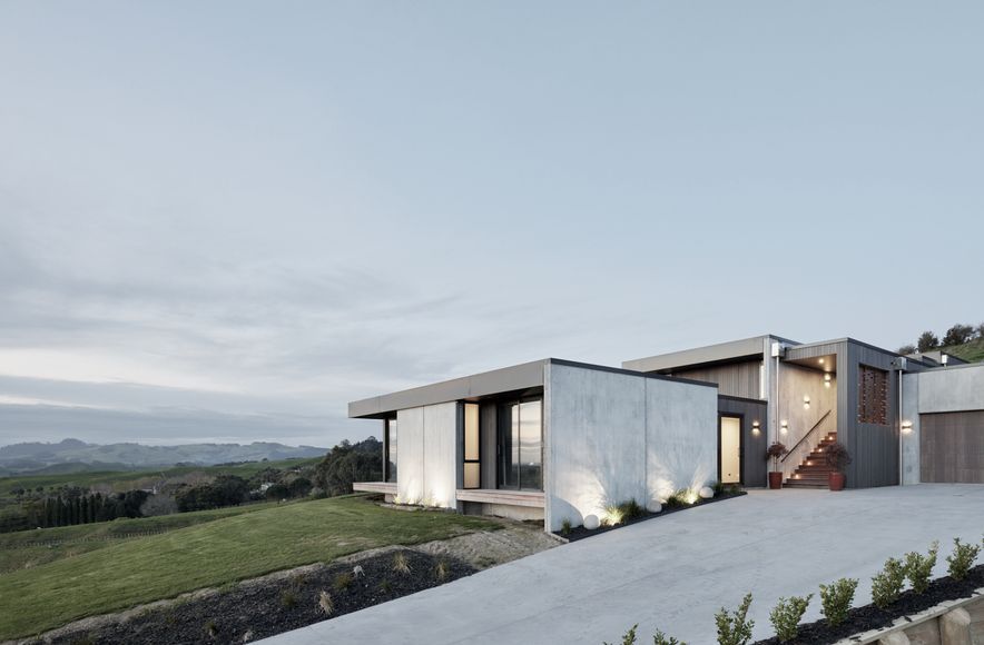 Turner Road Architecture - Stepped Ridge House