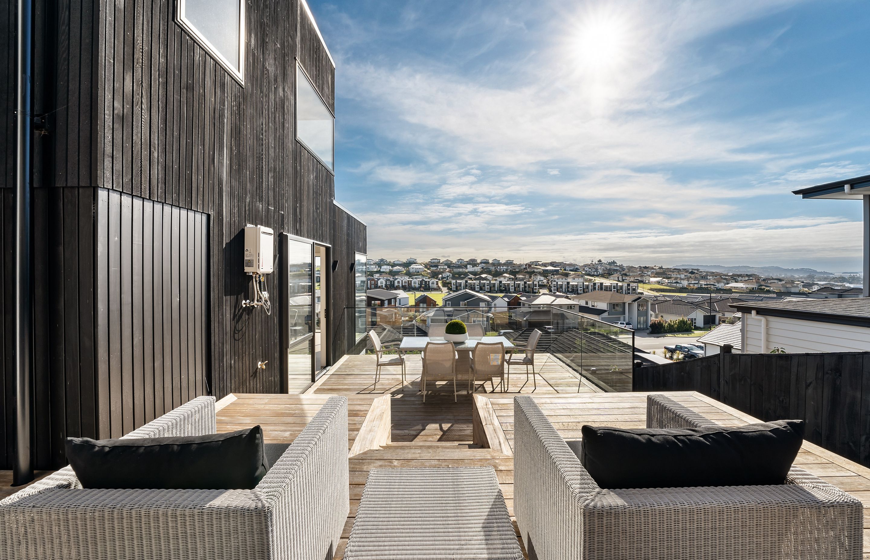 Colonial Drive, Silverdale