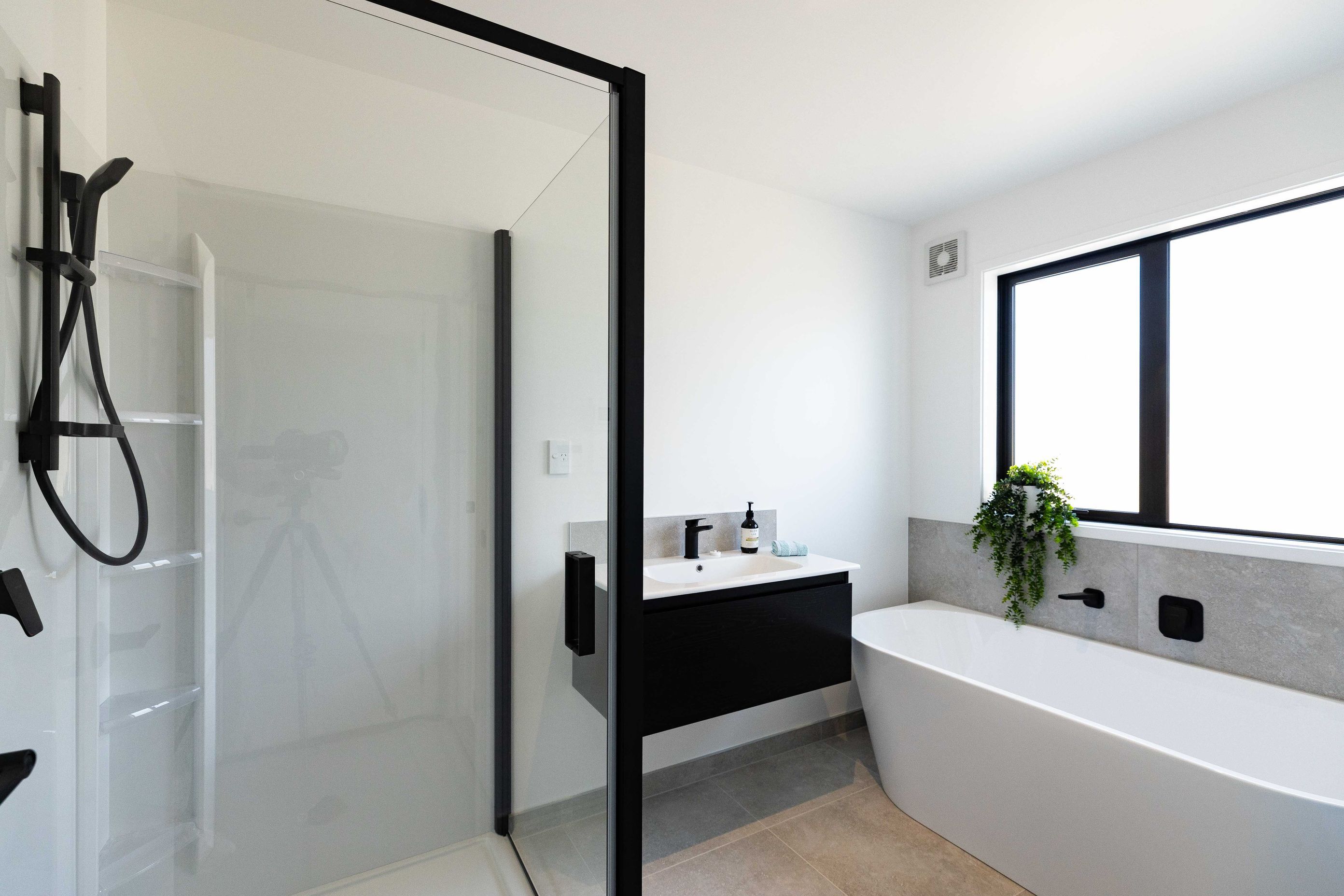 1E9A3078Web150DPI-v3.jpg