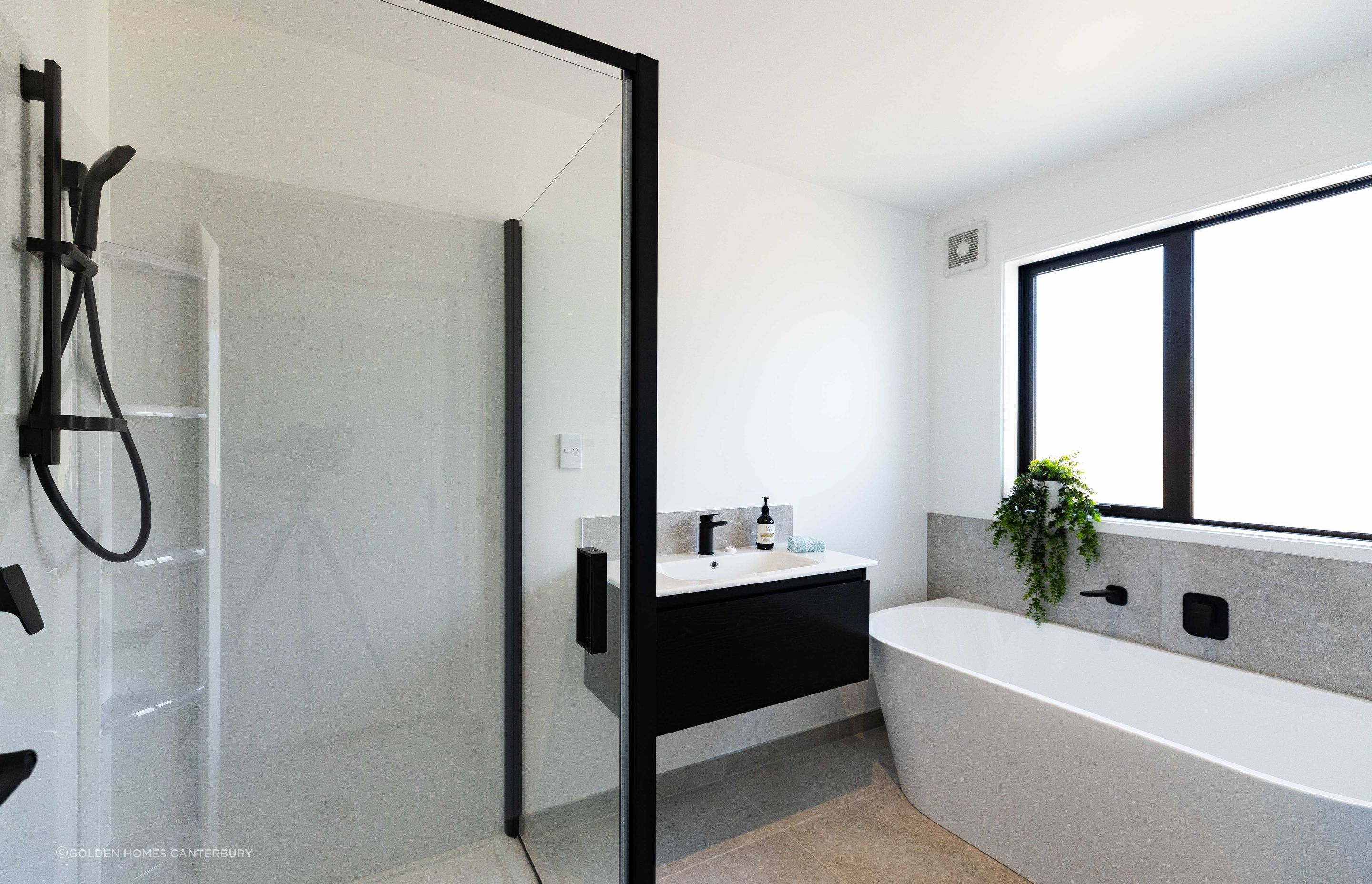 1E9A3078Web150DPI-v3.jpg