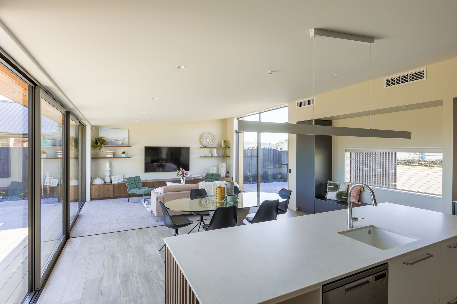 Showhome 2022, Sutherland Road