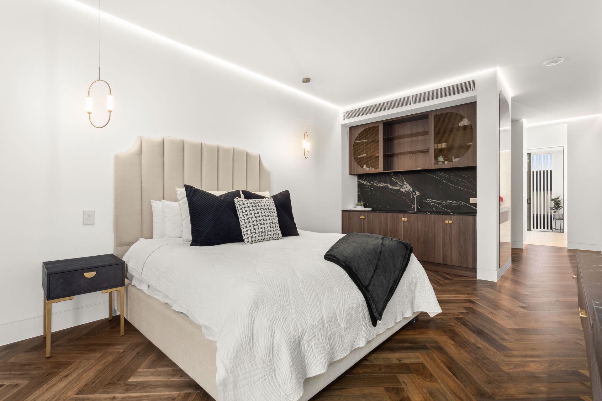 2-Myee-Ave-Strathfield-16.jpg