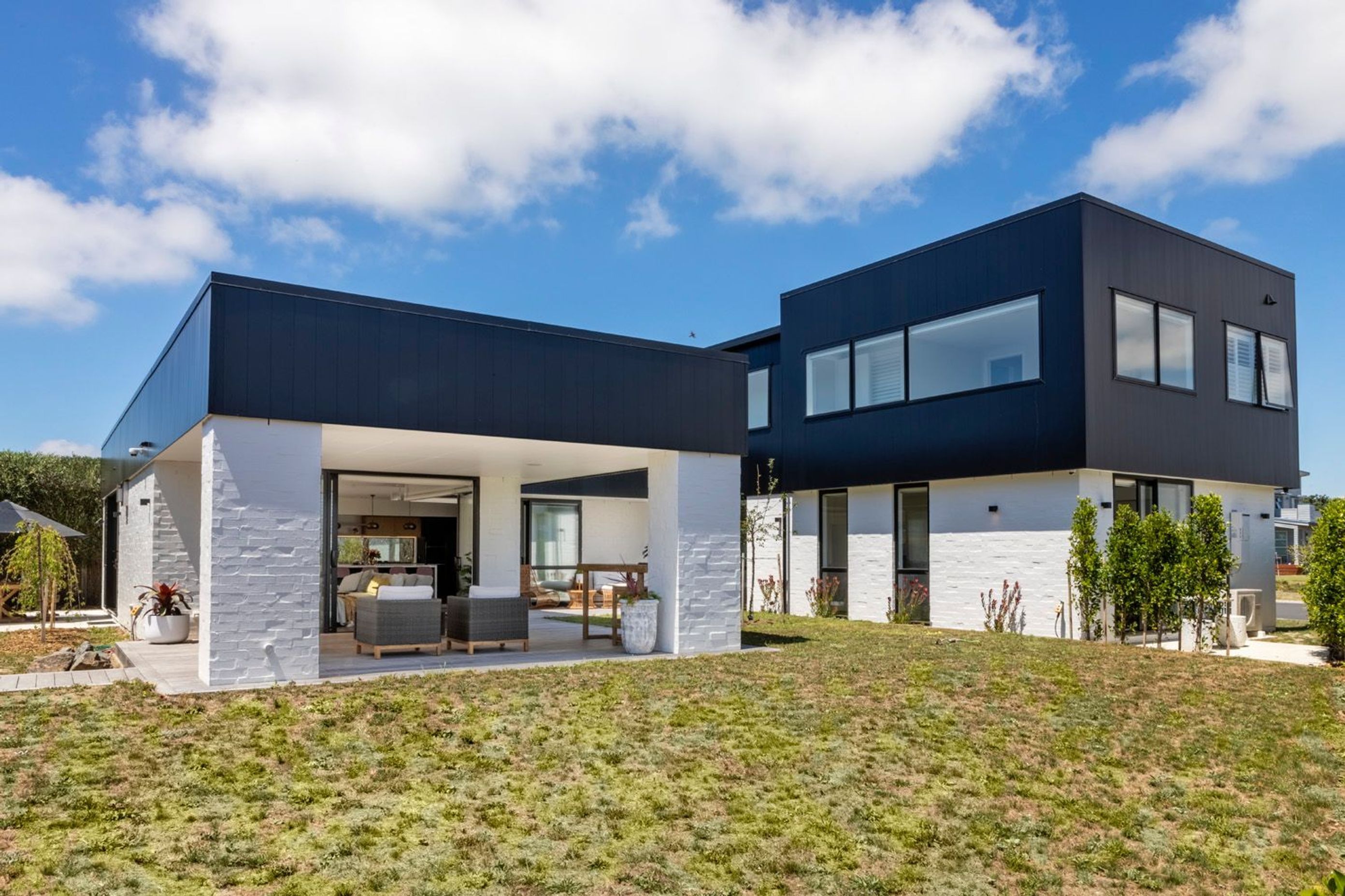 Omaha House