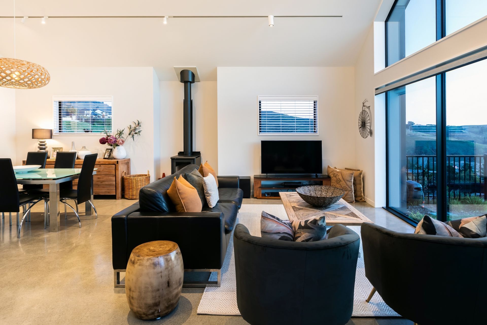 Cashmere - A view to Adventure