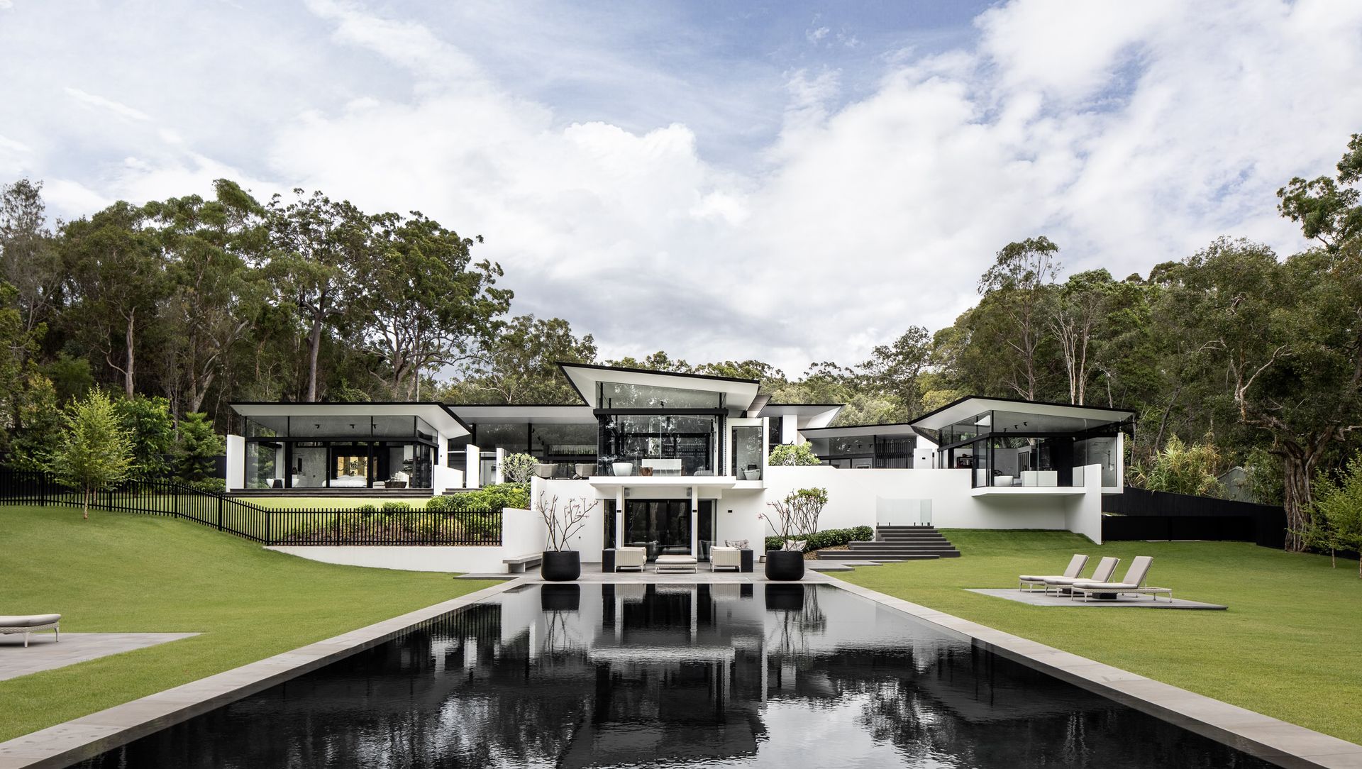 Noosa House banner