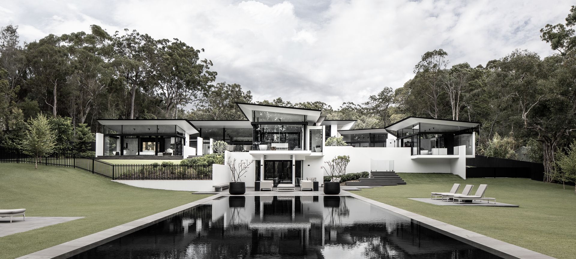 Noosa House banner