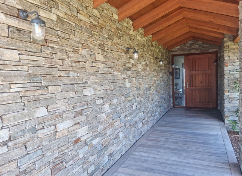 Whakaroa House