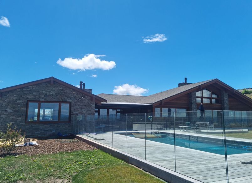 Whakaroa House