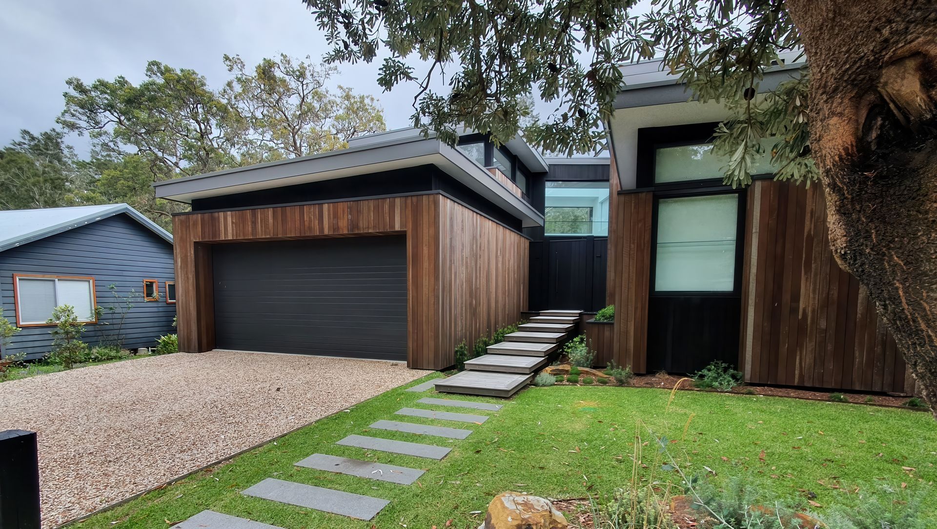 Pearl Beach View House banner