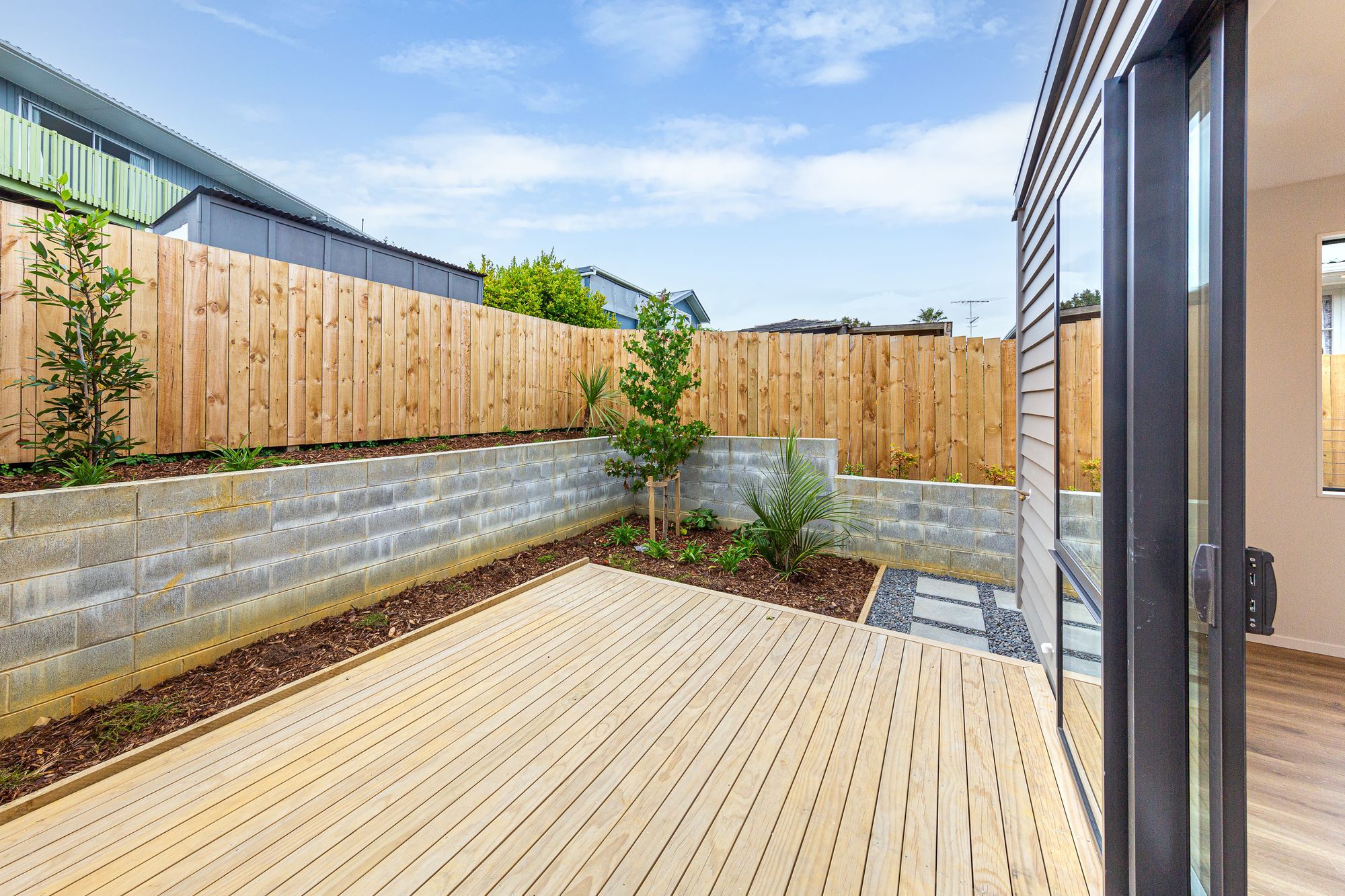 202312281200BruceRd38Lot4-10.JPG