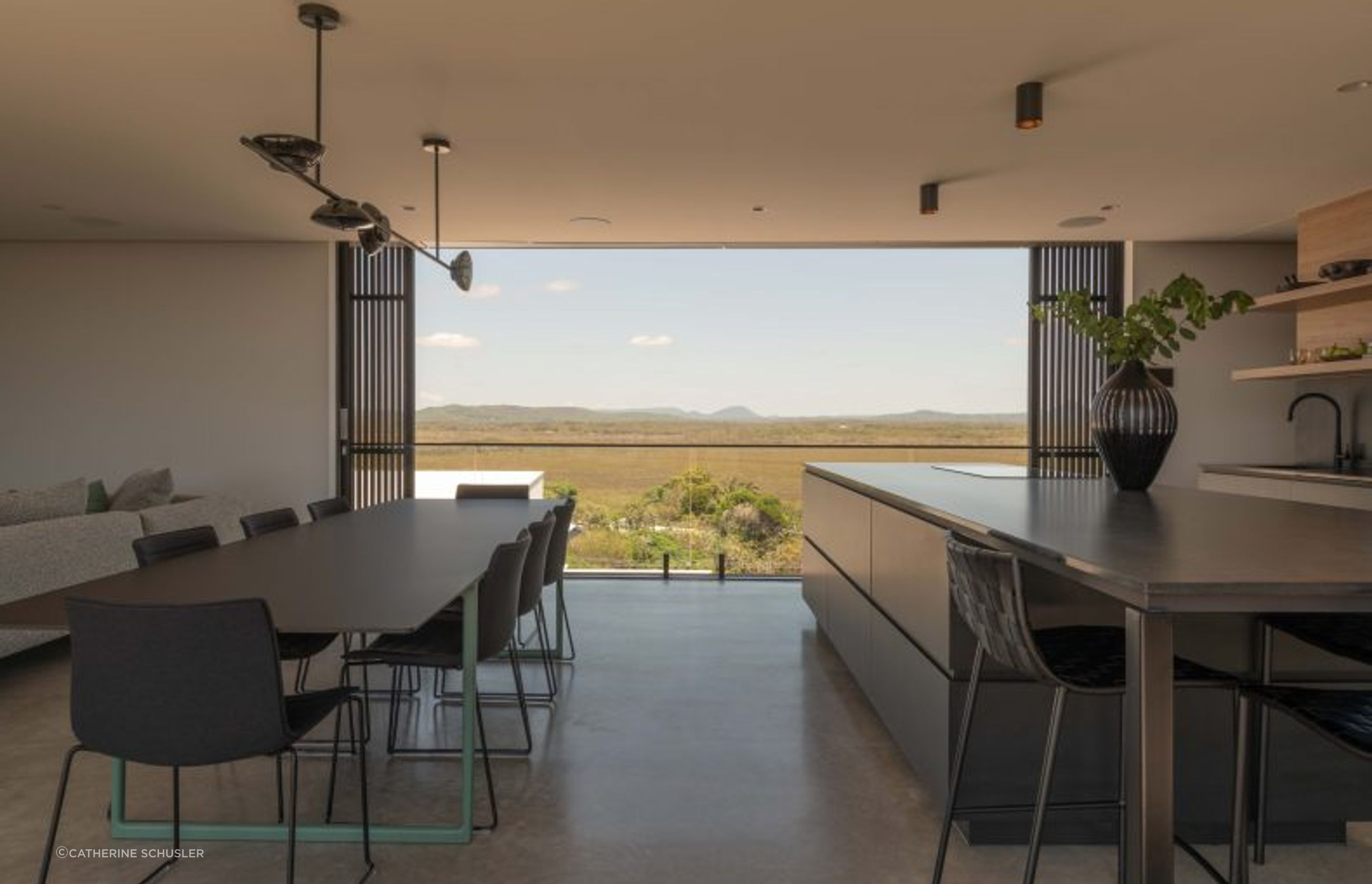 20240202ZOOIPeregianBeachHouse11S.jpg