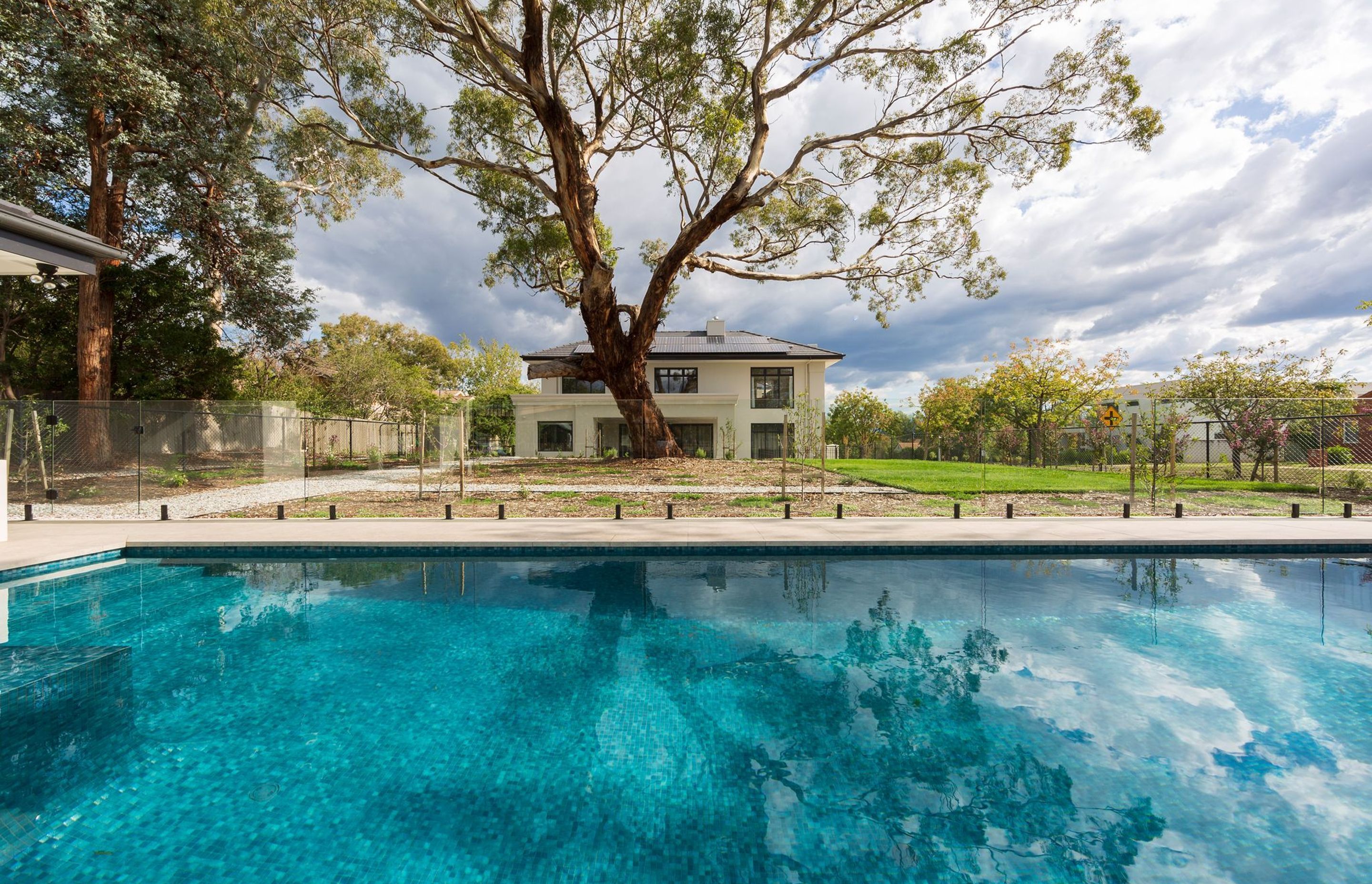The Krishna, Yarralumla