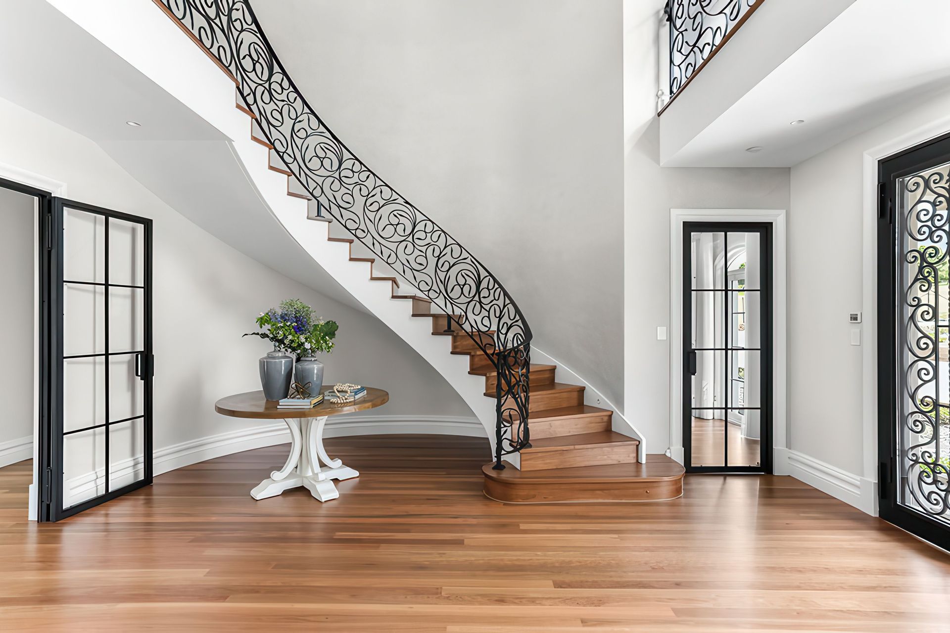 French Provincial Staircase