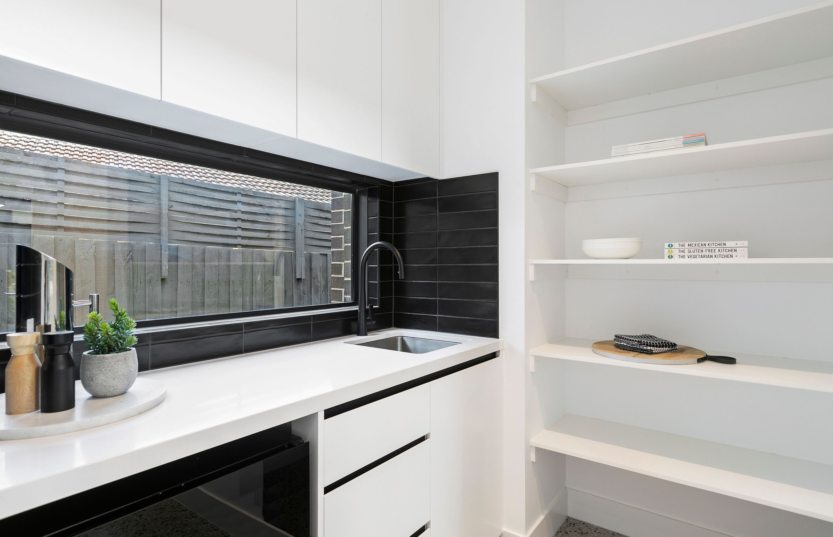 23 Nelson, Mornington