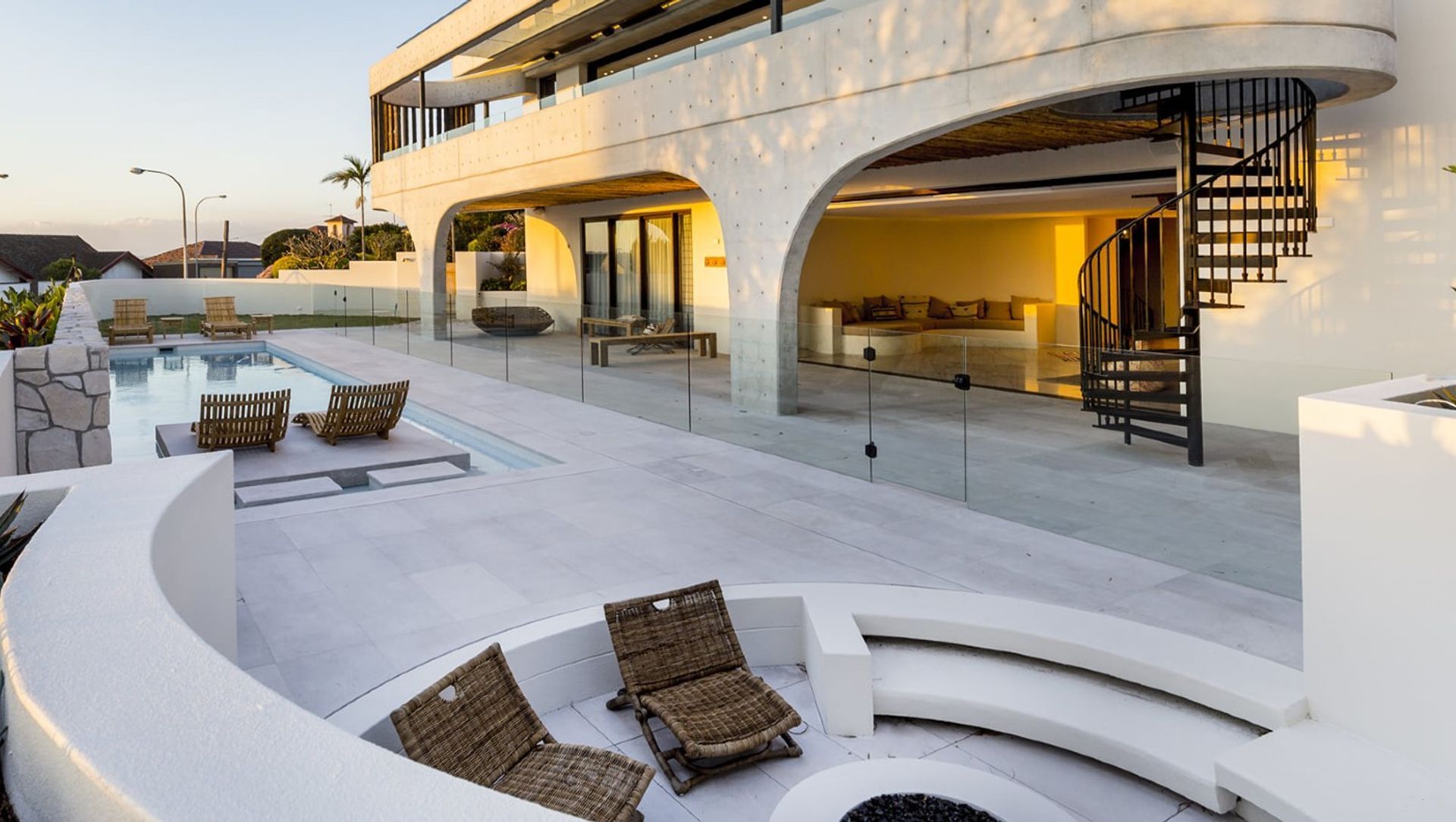 Clairvaux Wall Cladding | Luna Chiaro Limestone | RNB Property Group | Maxine Scalabrino-Fine Architect | Green Coast Landscapes