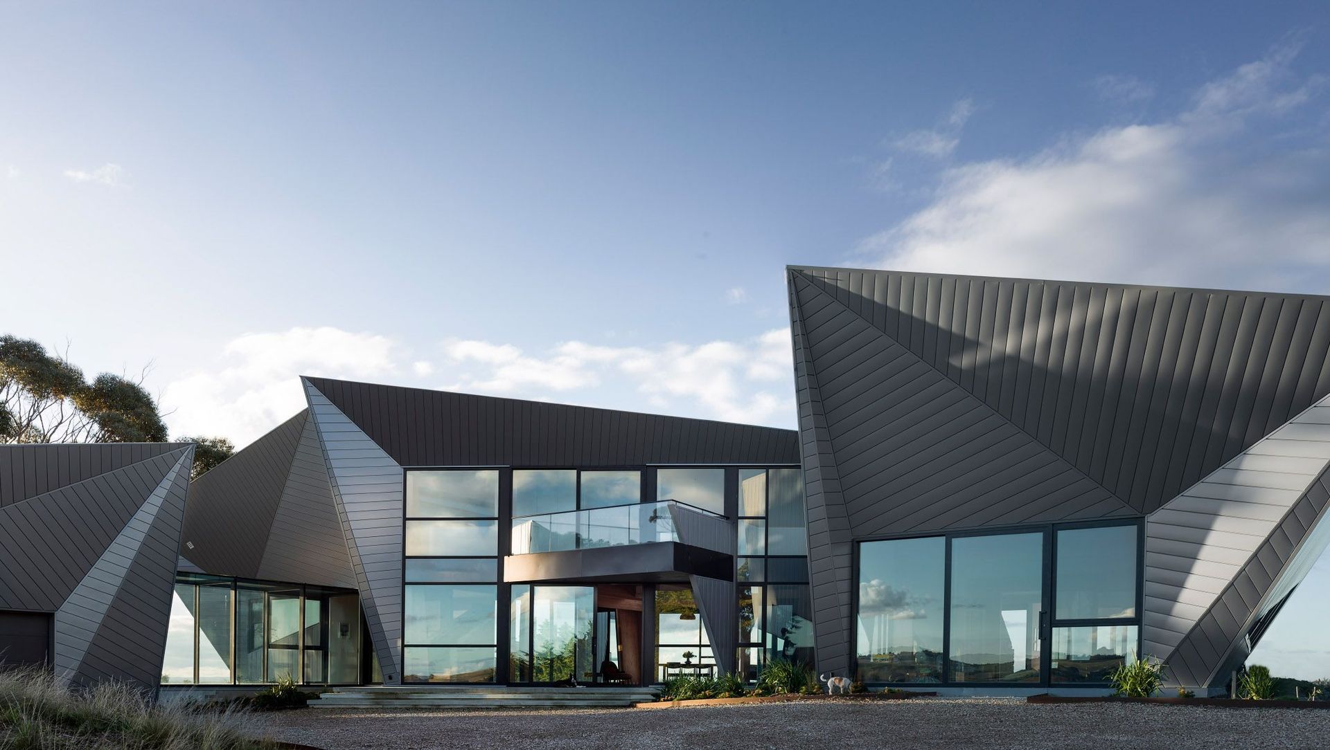 Royd Clan’s Autonomous House | Project of the Month banner