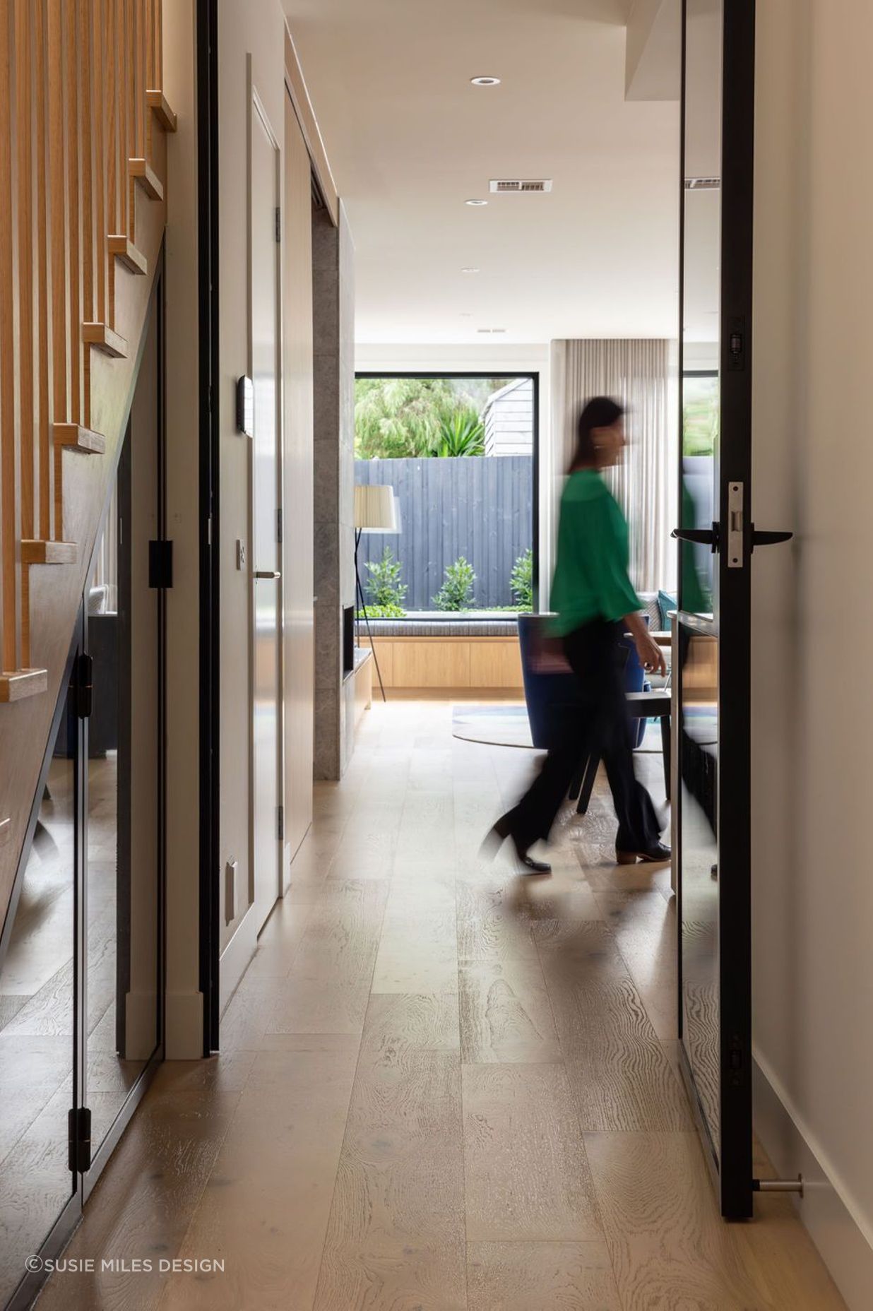 3-AJones-Hall-to-Living-with-Alison-1.jpg