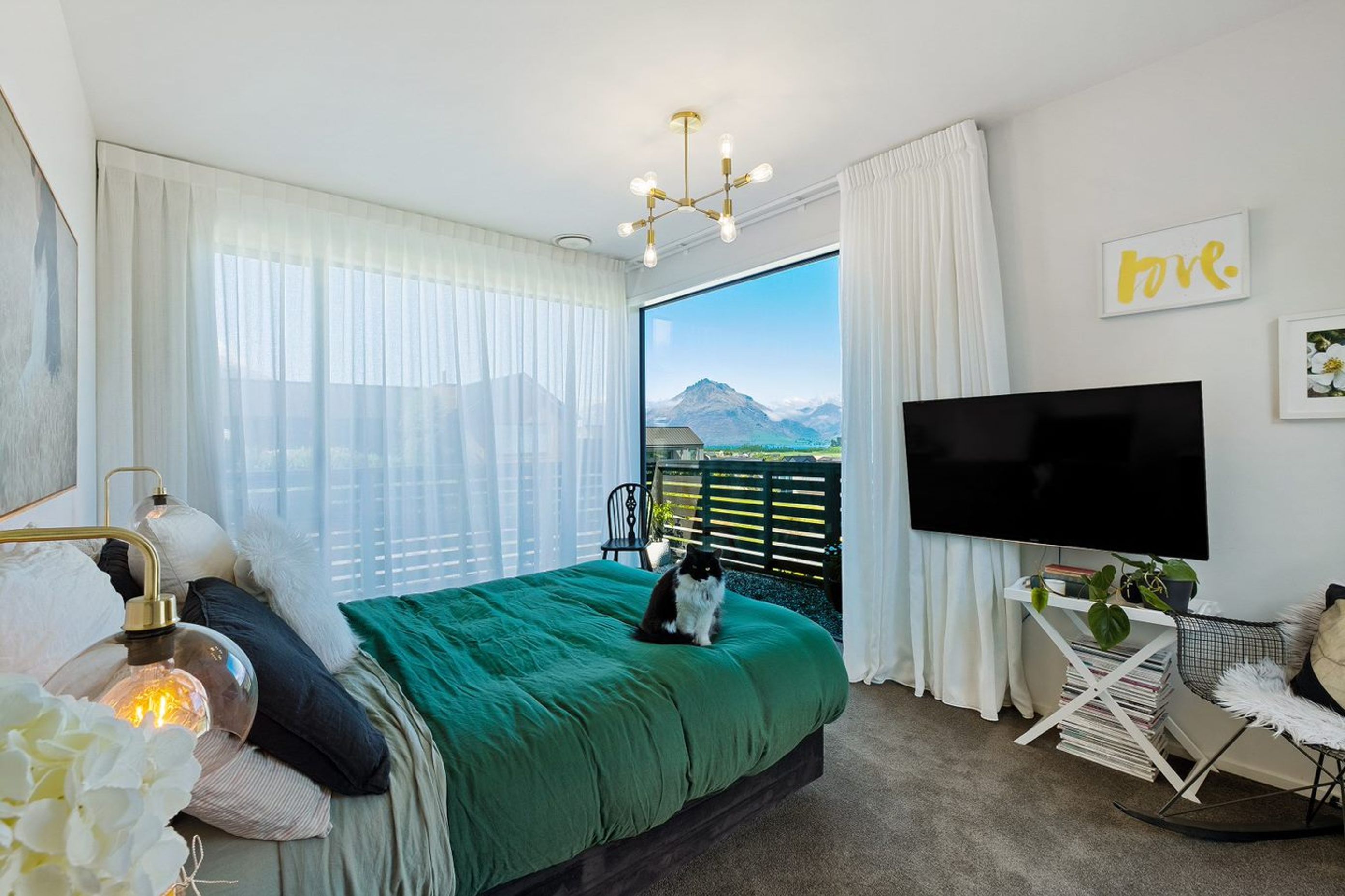 32 Falconer, Jacks Point 