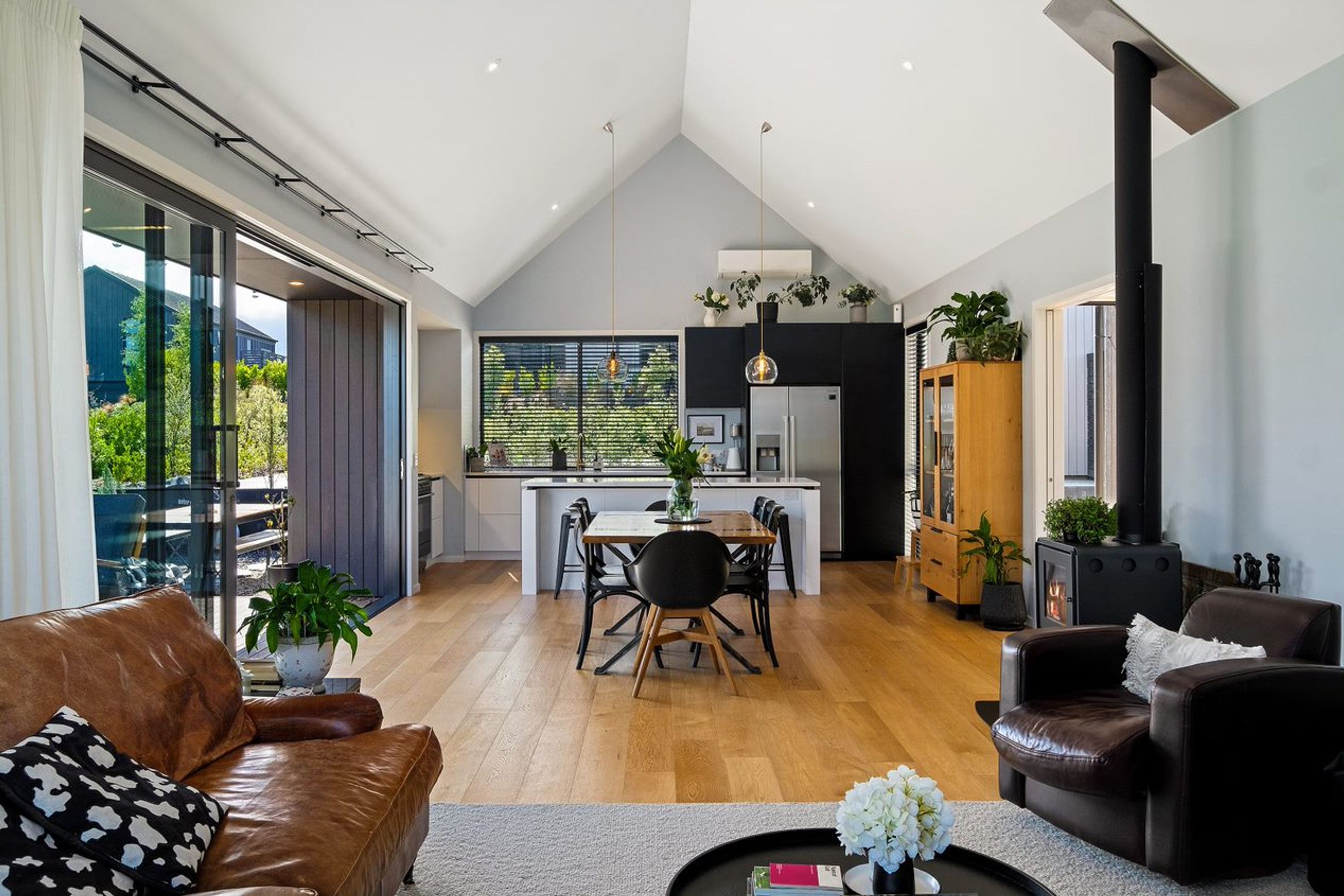32 Falconer, Jacks Point 