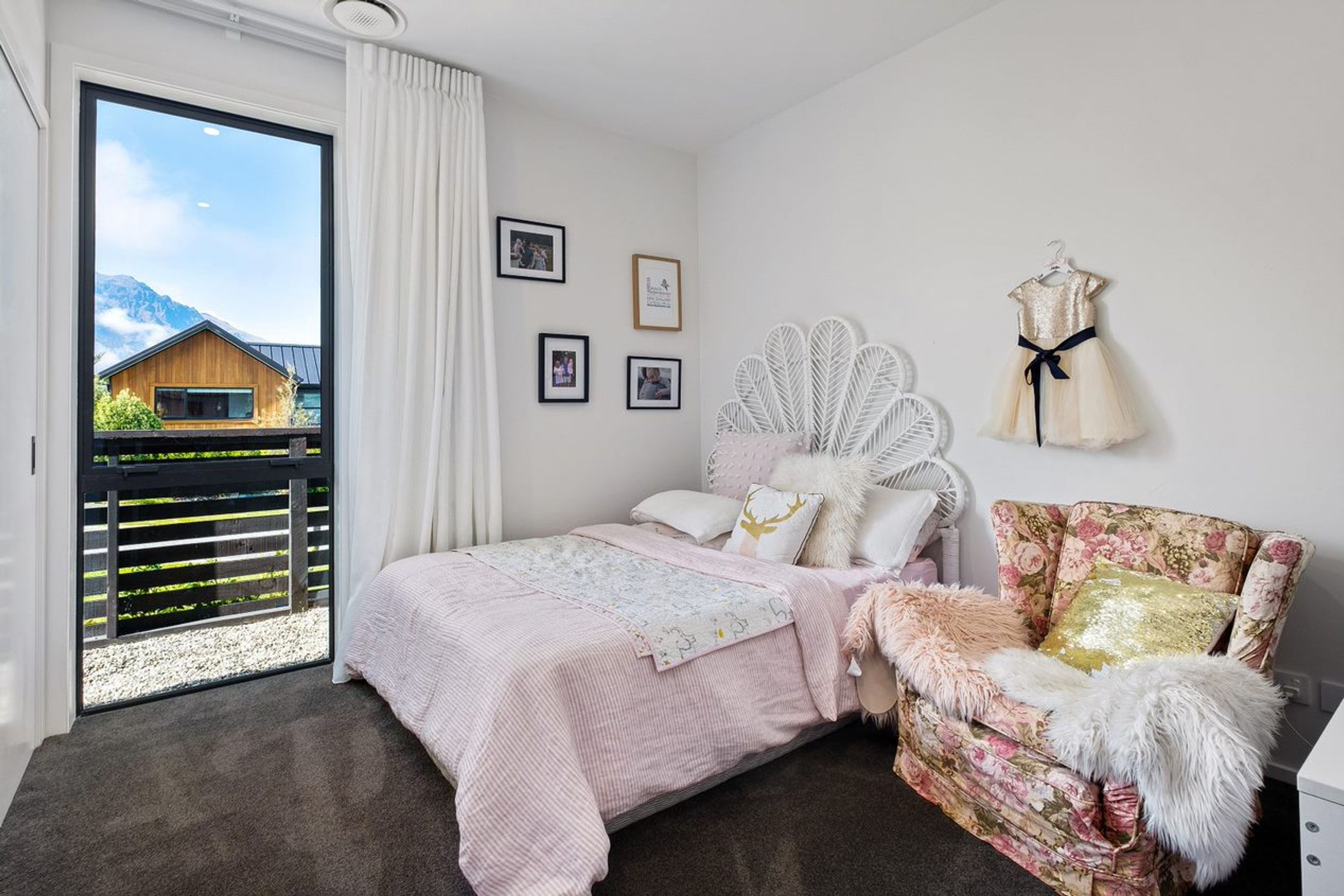 32 Falconer, Jacks Point 