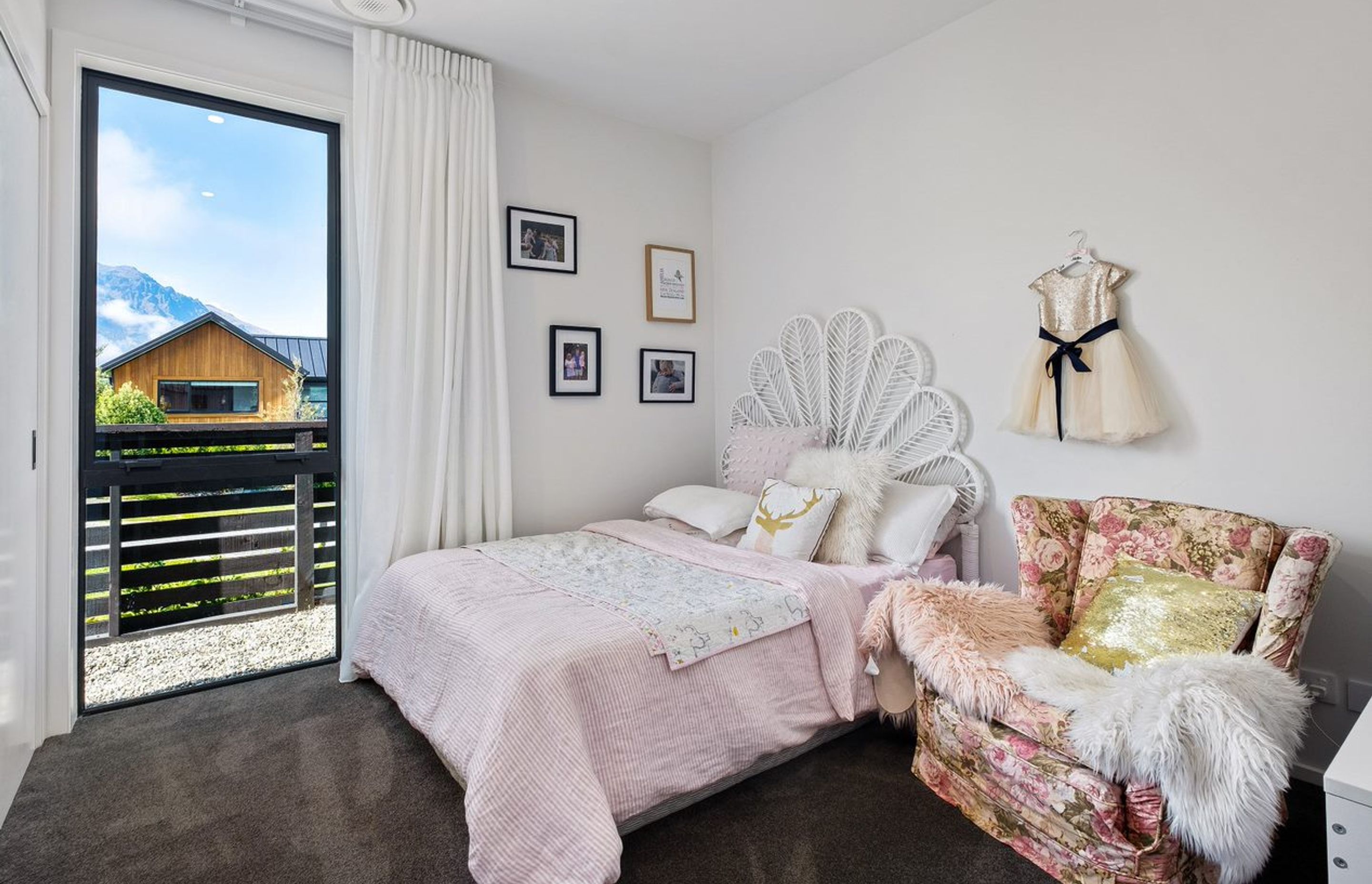32 Falconer, Jacks Point