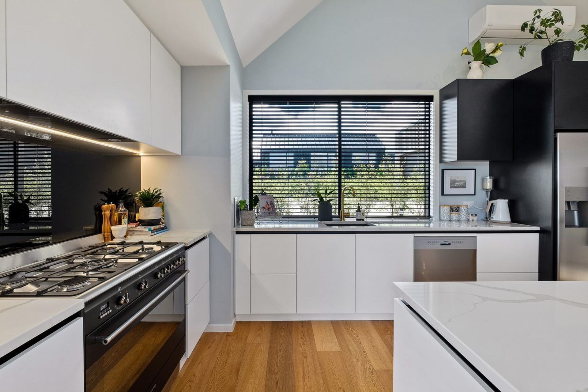 32 Falconer, Jacks Point