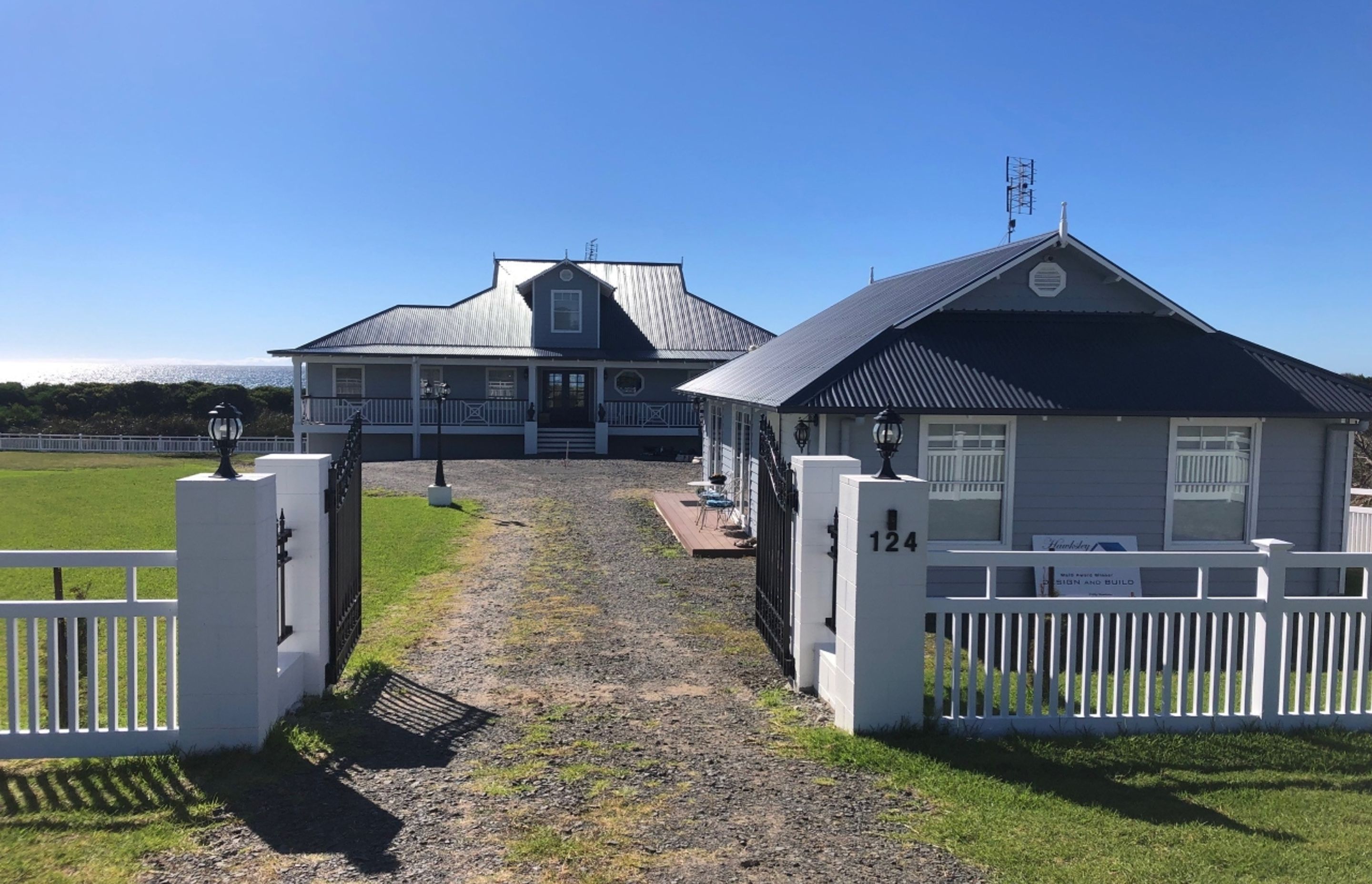 Main House and Cottage. Photography: Hawksley Developments