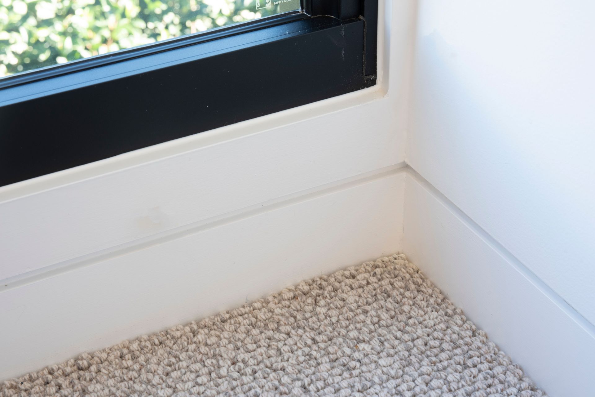 AluBase aluminium skirting boards were installed on both levels of the house, keeping with the clean-line around the perimeter of the walls. The way the shadowline details travels all the way to the door opening was made custom.