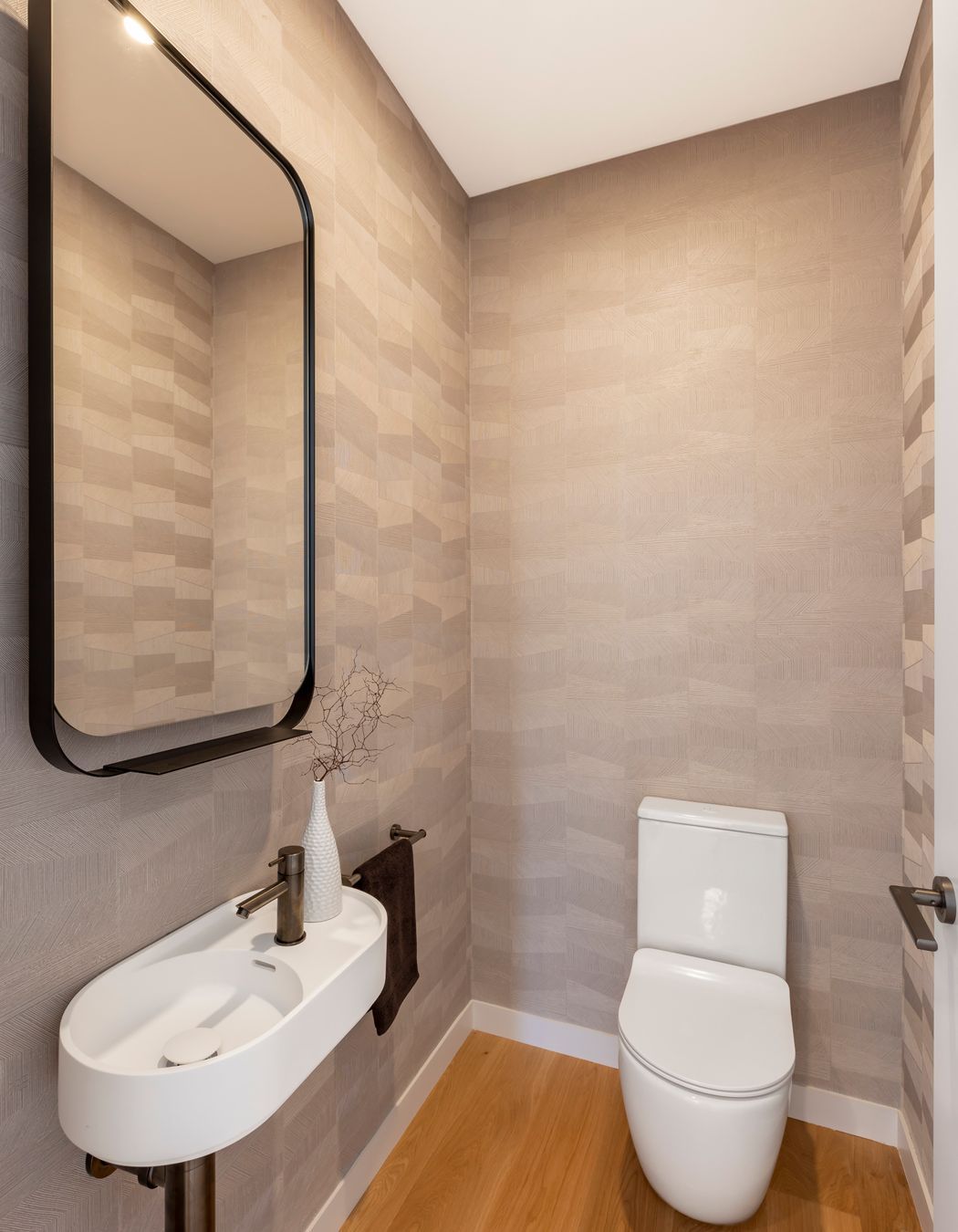 A Star On Hollywood Avenue