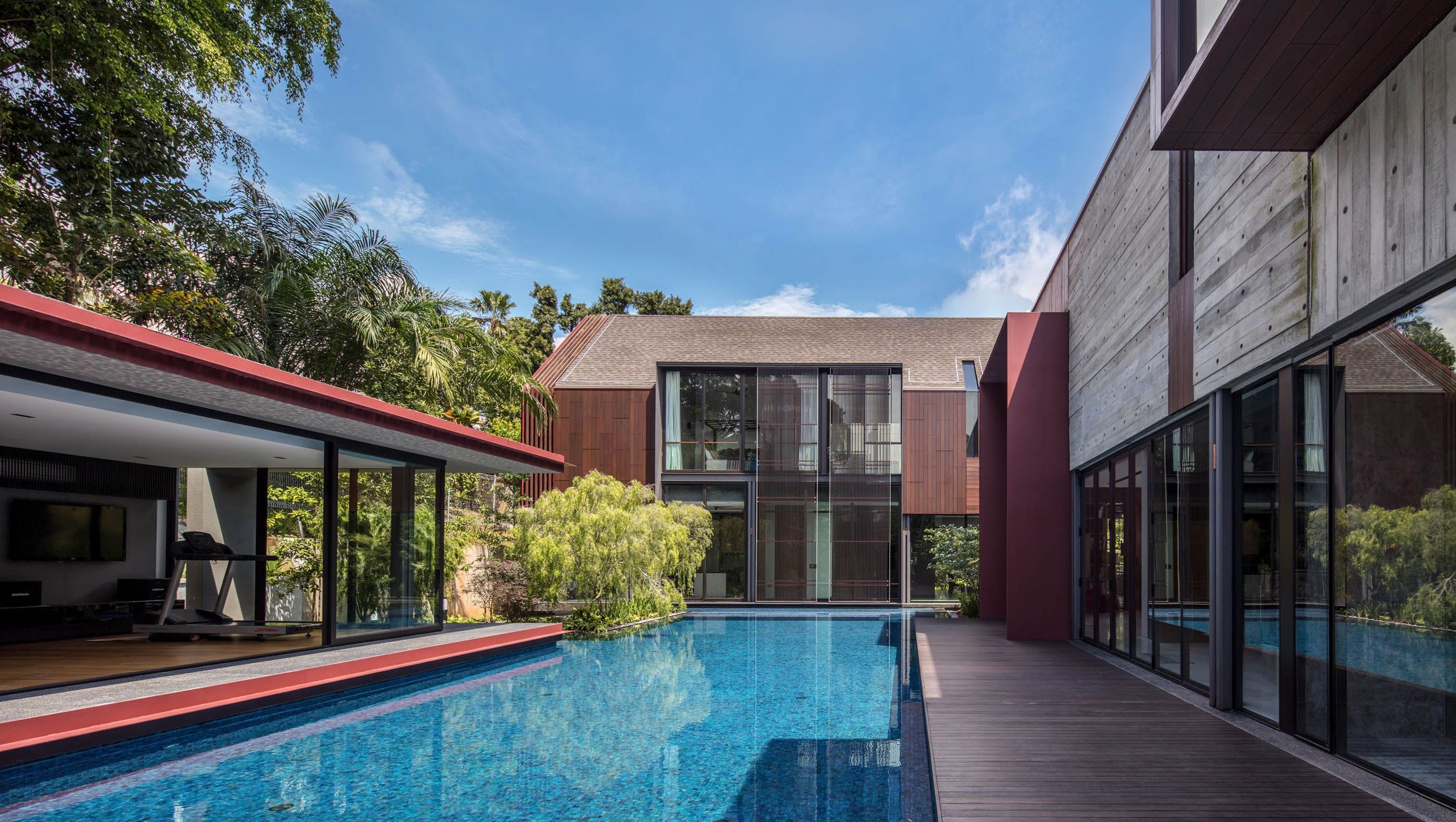 House of Screen & Light