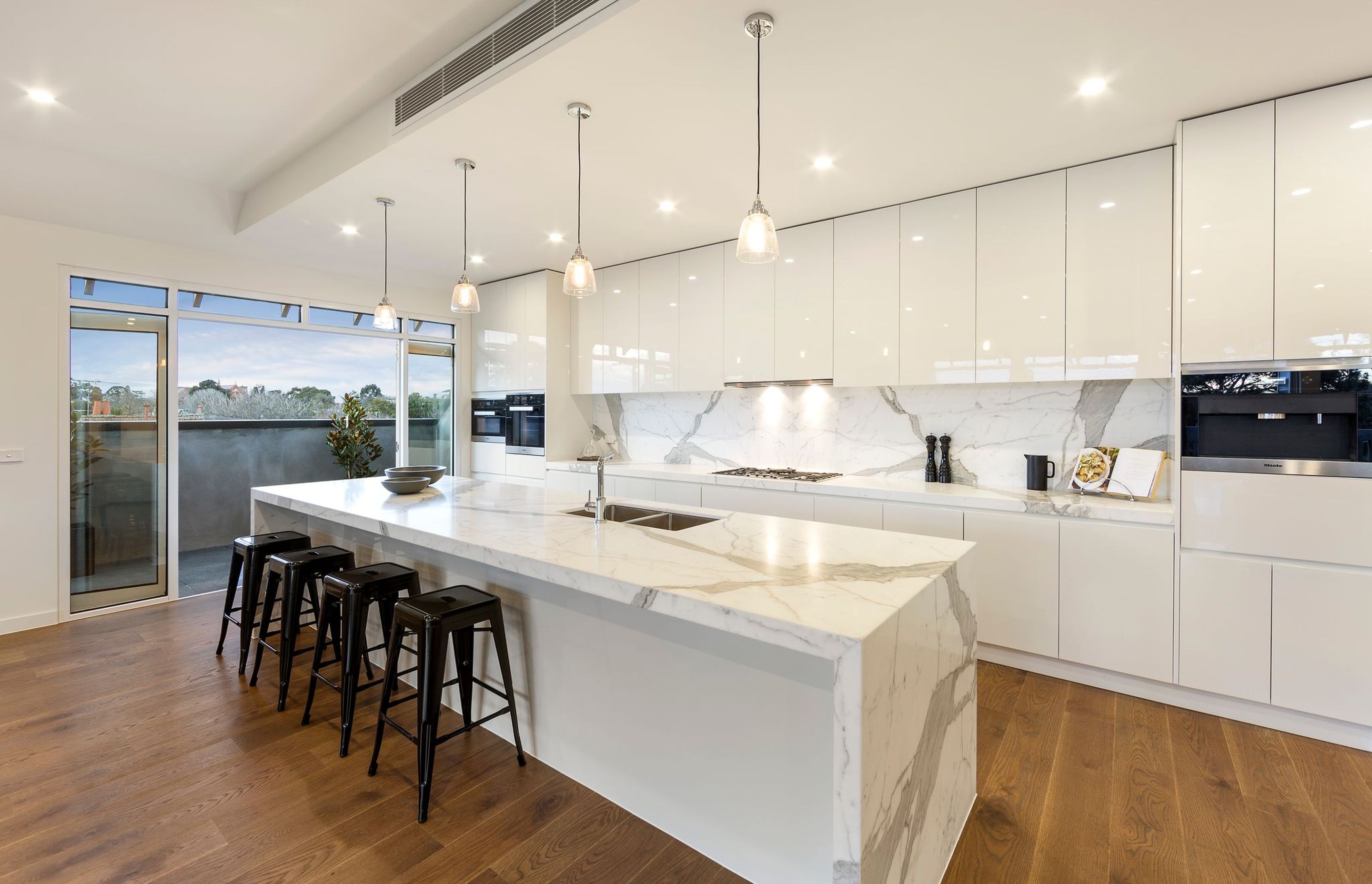 Burke Rd Penthouse