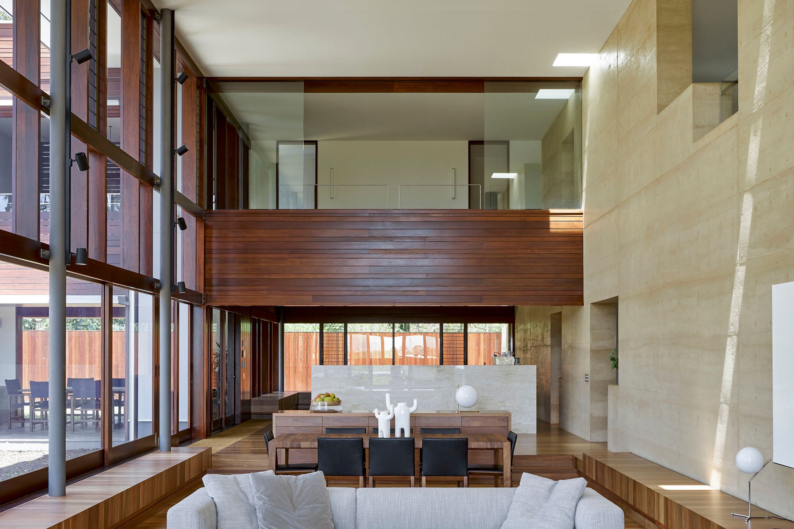 J&amp;J RESIDENCE