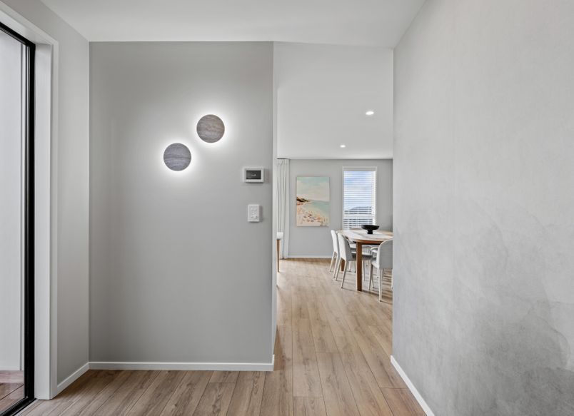 JENNIAN HOMES - INK & INVORY SHOW HOME