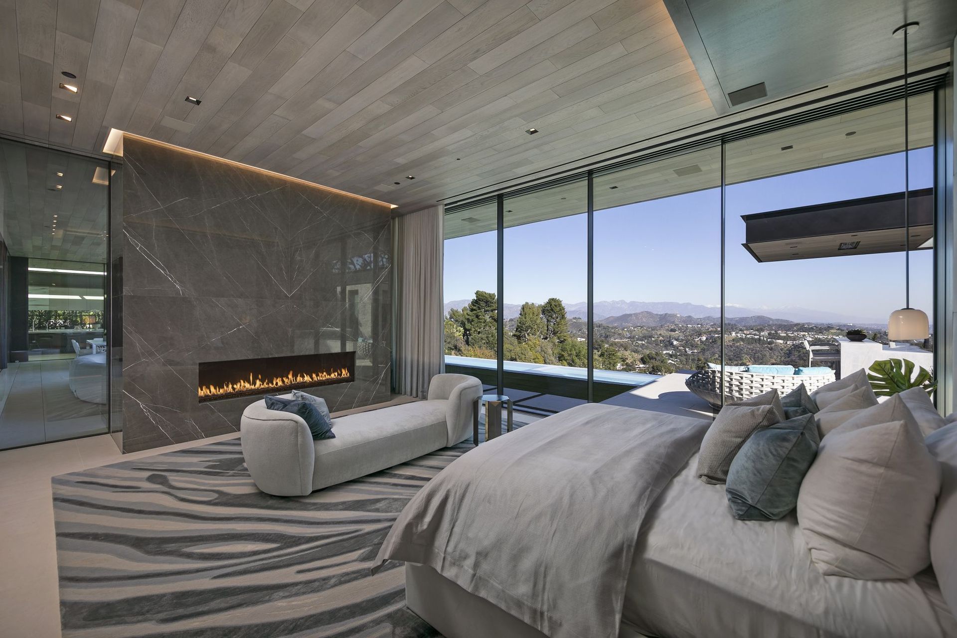 445walkerdr40.jpg