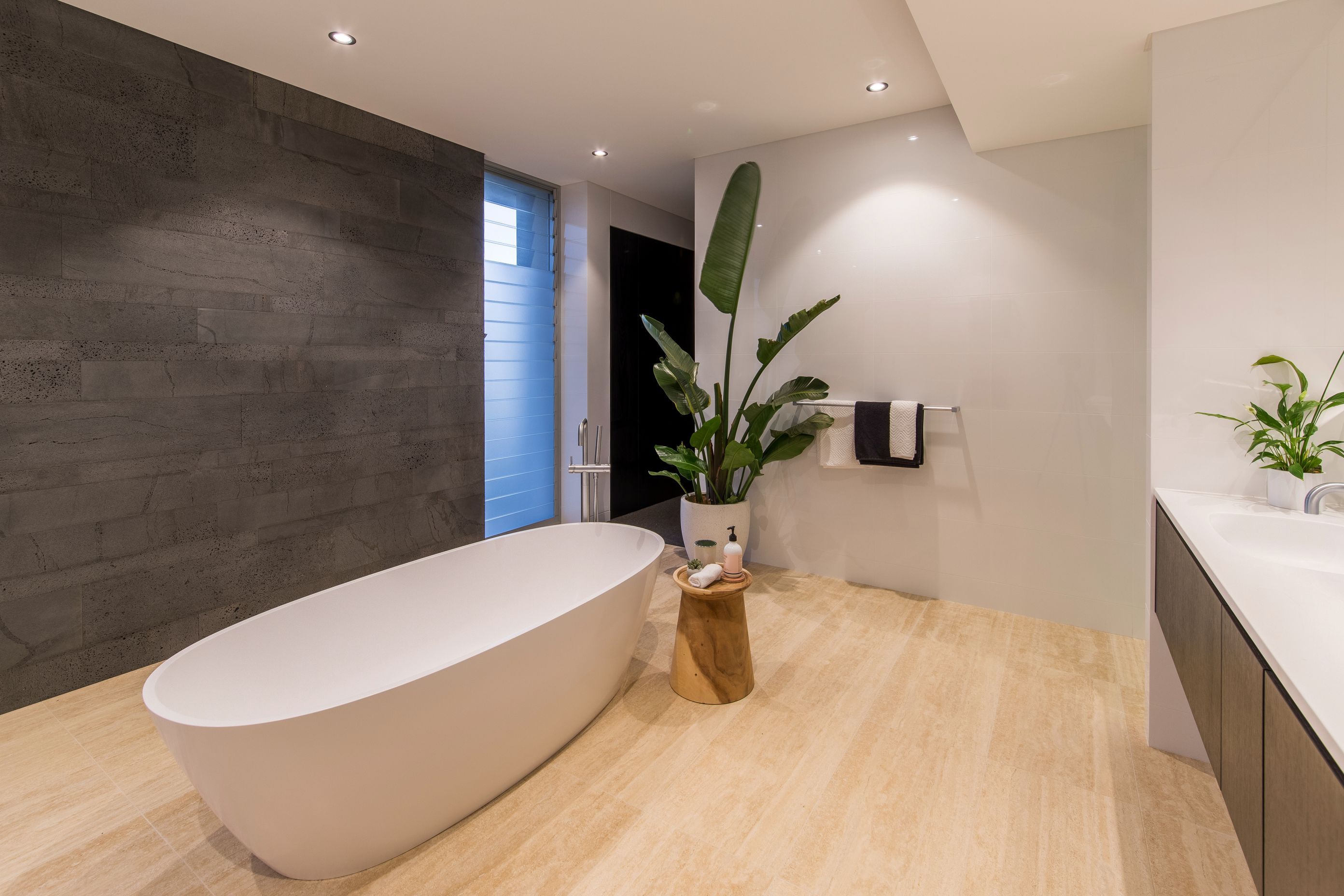Ensuite