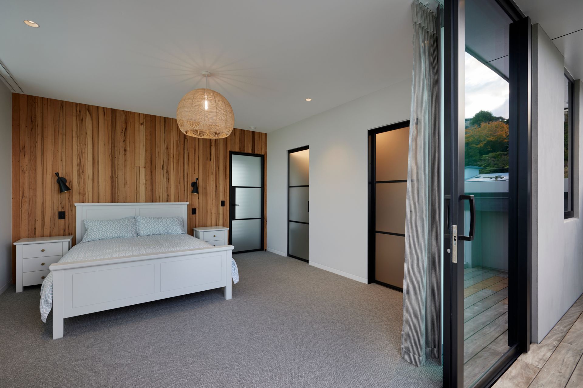 Beside the Seaside - Omokoroa